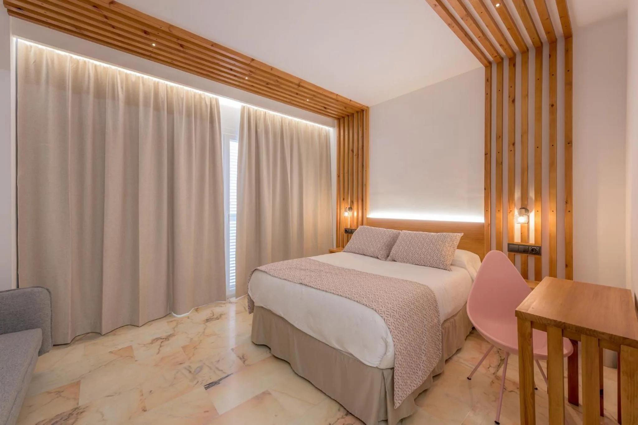 Bed in Hotel Boutique Sibarys - Adults Recommended