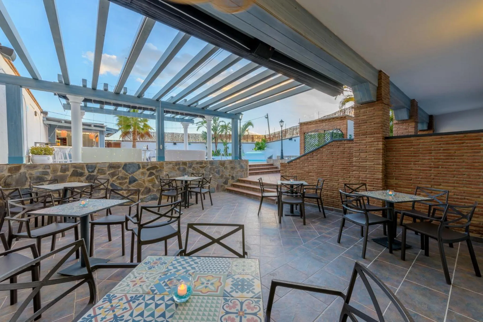 Restaurant/places to eat in Hotel Boutique Sibarys - Adults Recommended