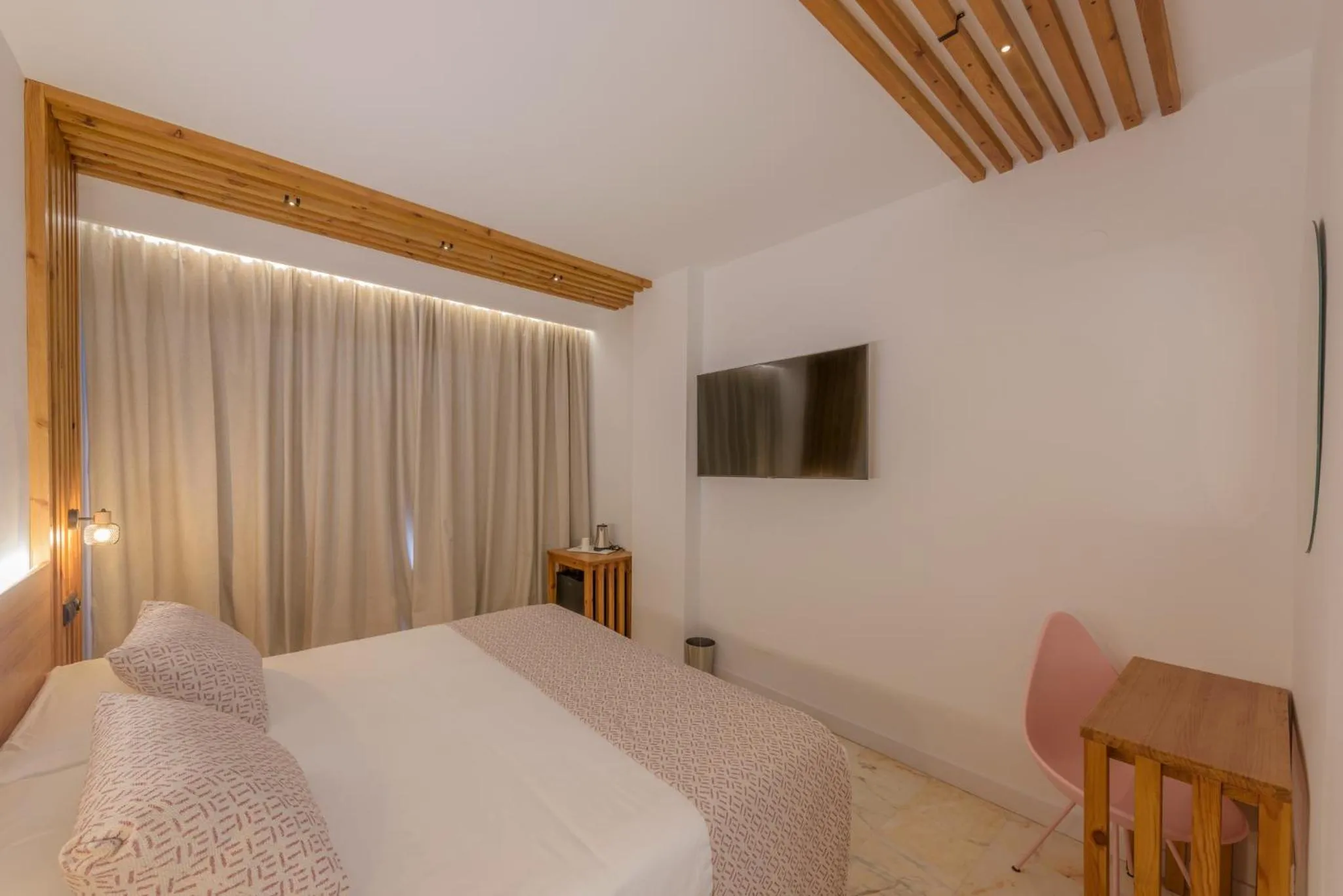 Bed in Hotel Boutique Sibarys - Adults Recommended