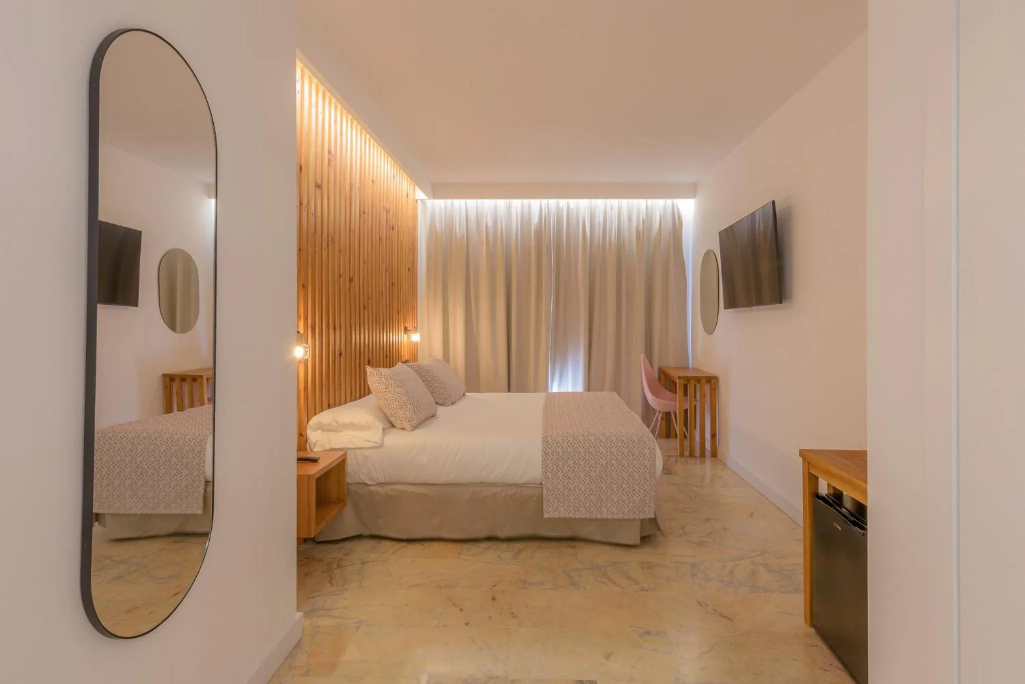 Bed in Hotel Boutique Sibarys - Adults Recommended