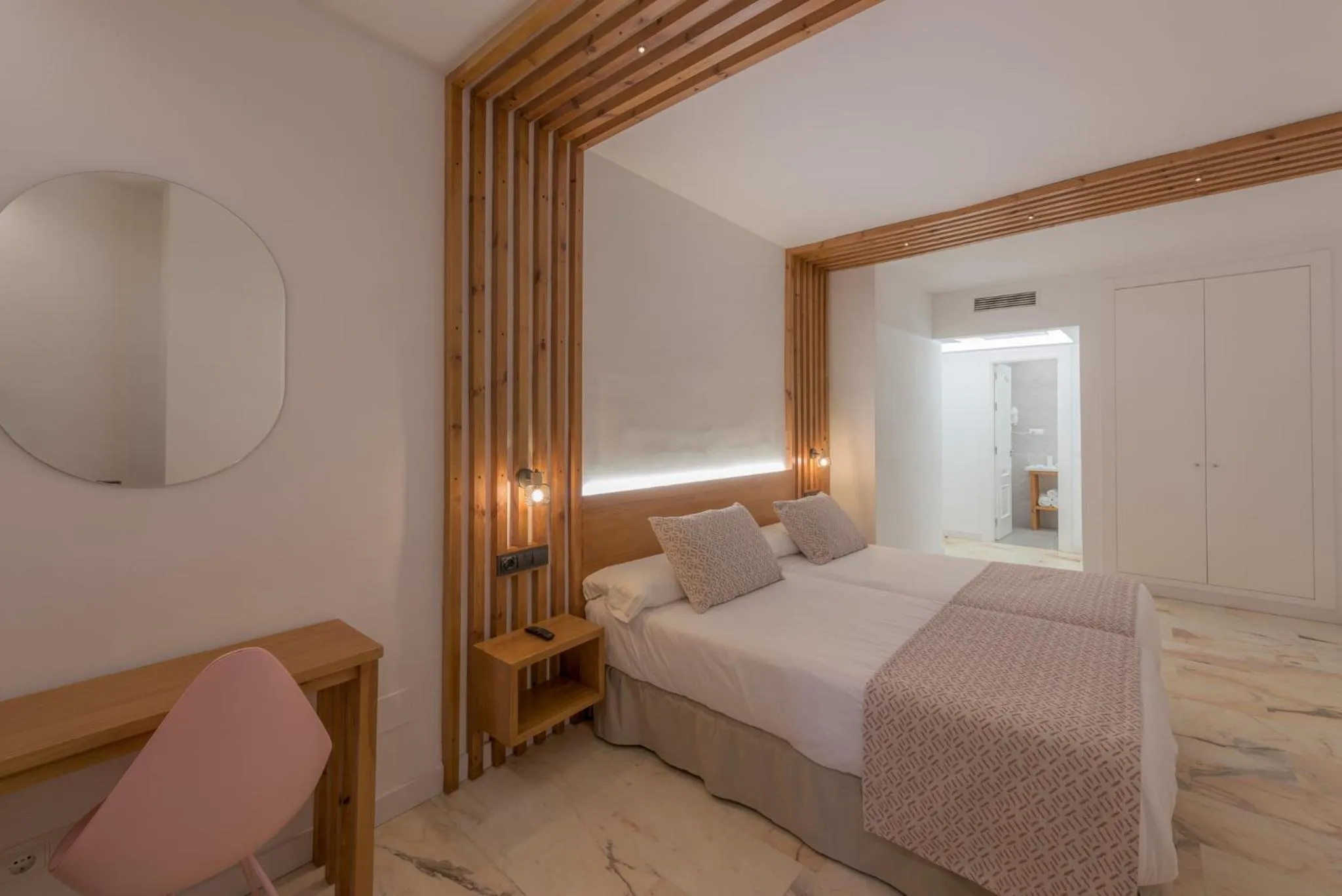 Bed in Hotel Boutique Sibarys - Adults Recommended