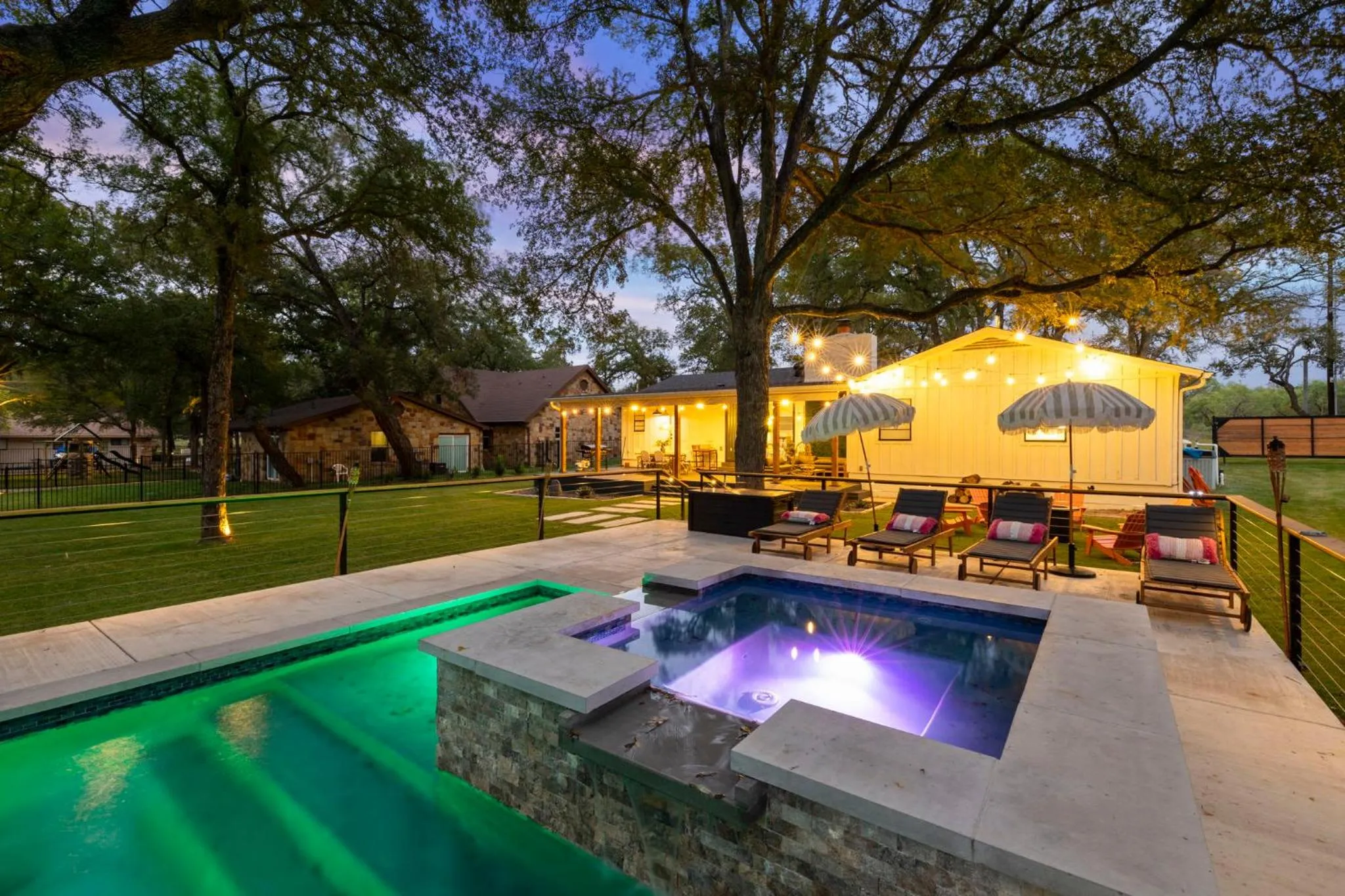 The Creek Villa Heated Pool & Spa and Boat Slip