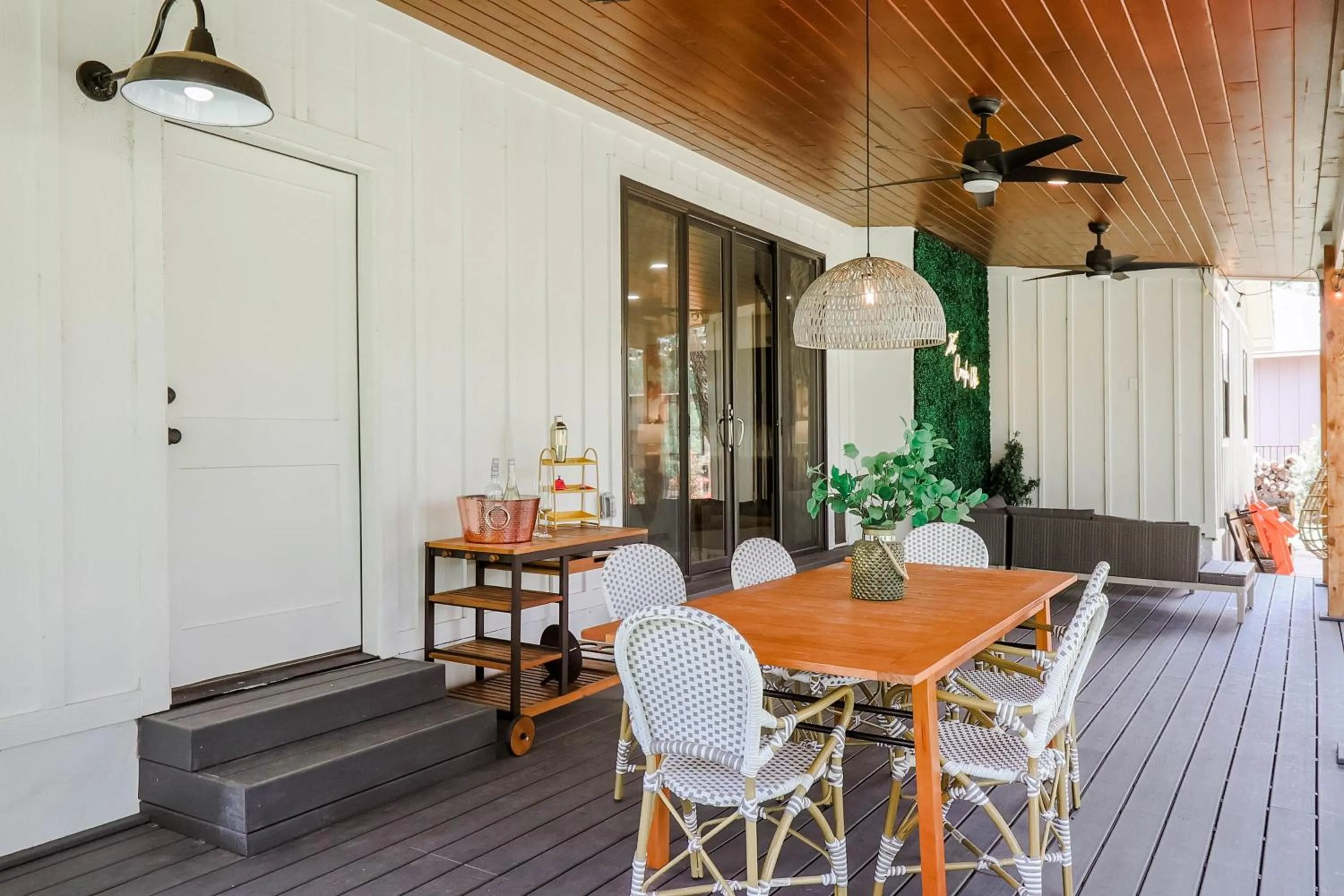 The Creek Villa Heated Pool & Spa and Boat Slip