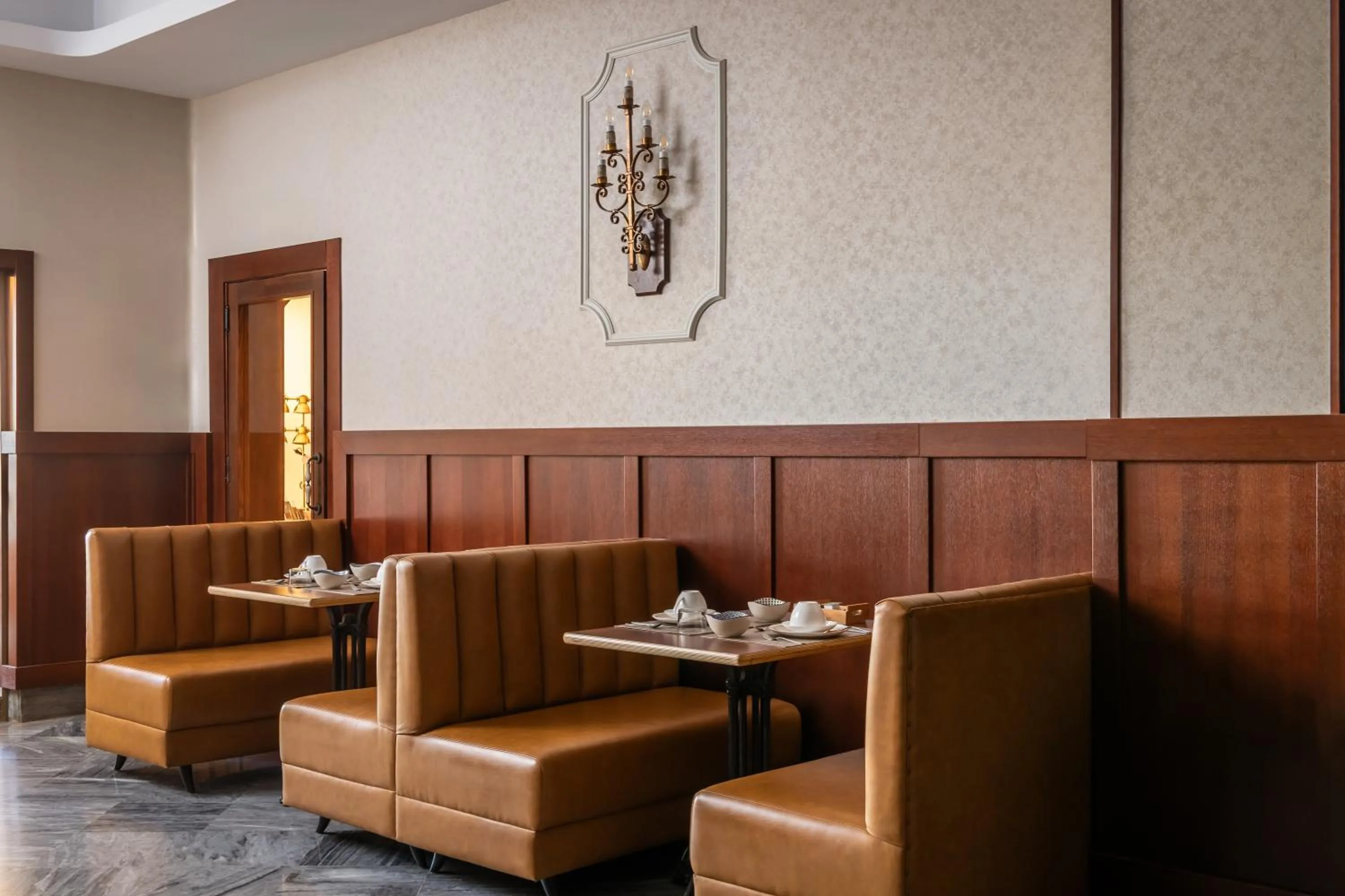 Breakfast in BYPILLOW California