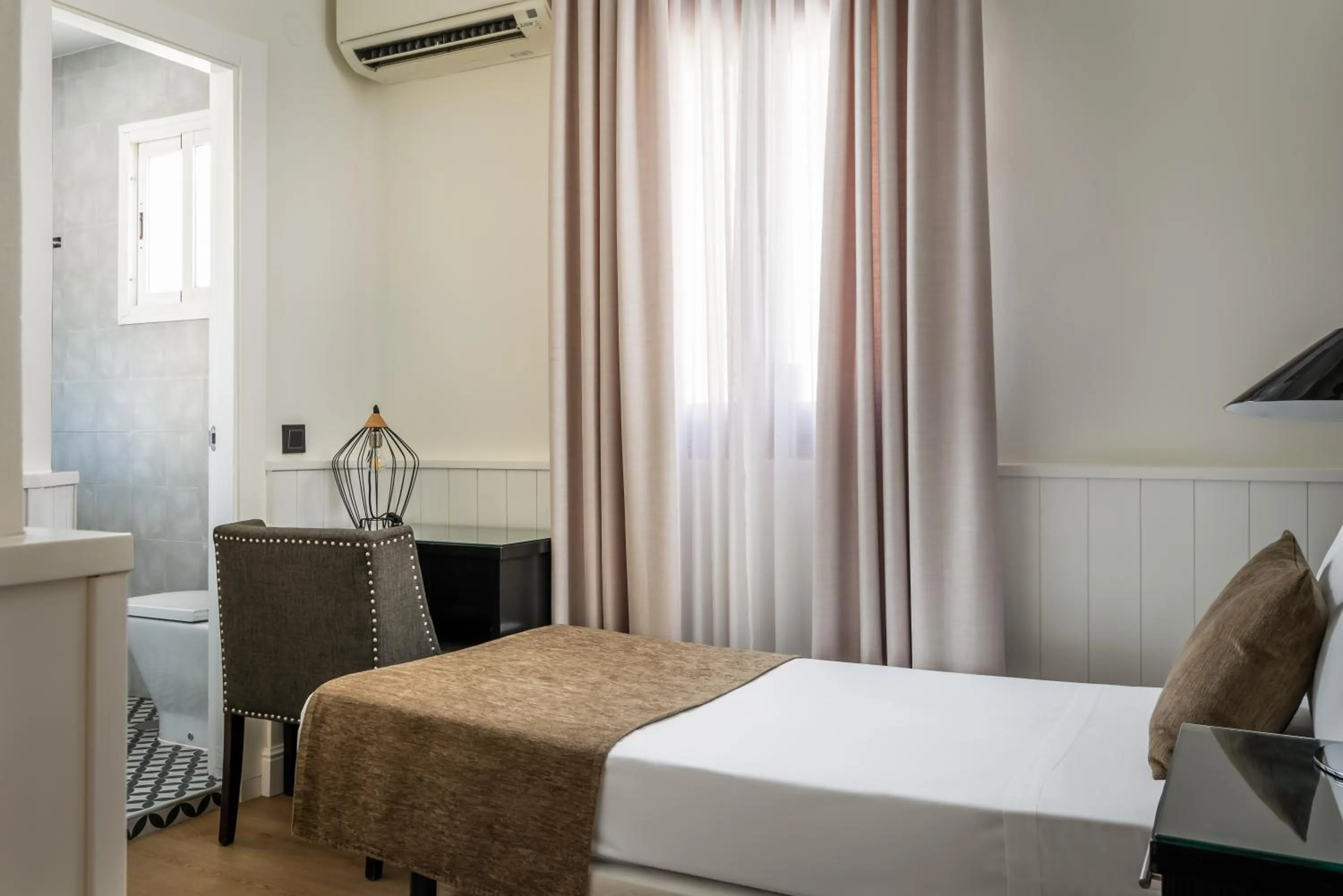 Bed in BYPILLOW California