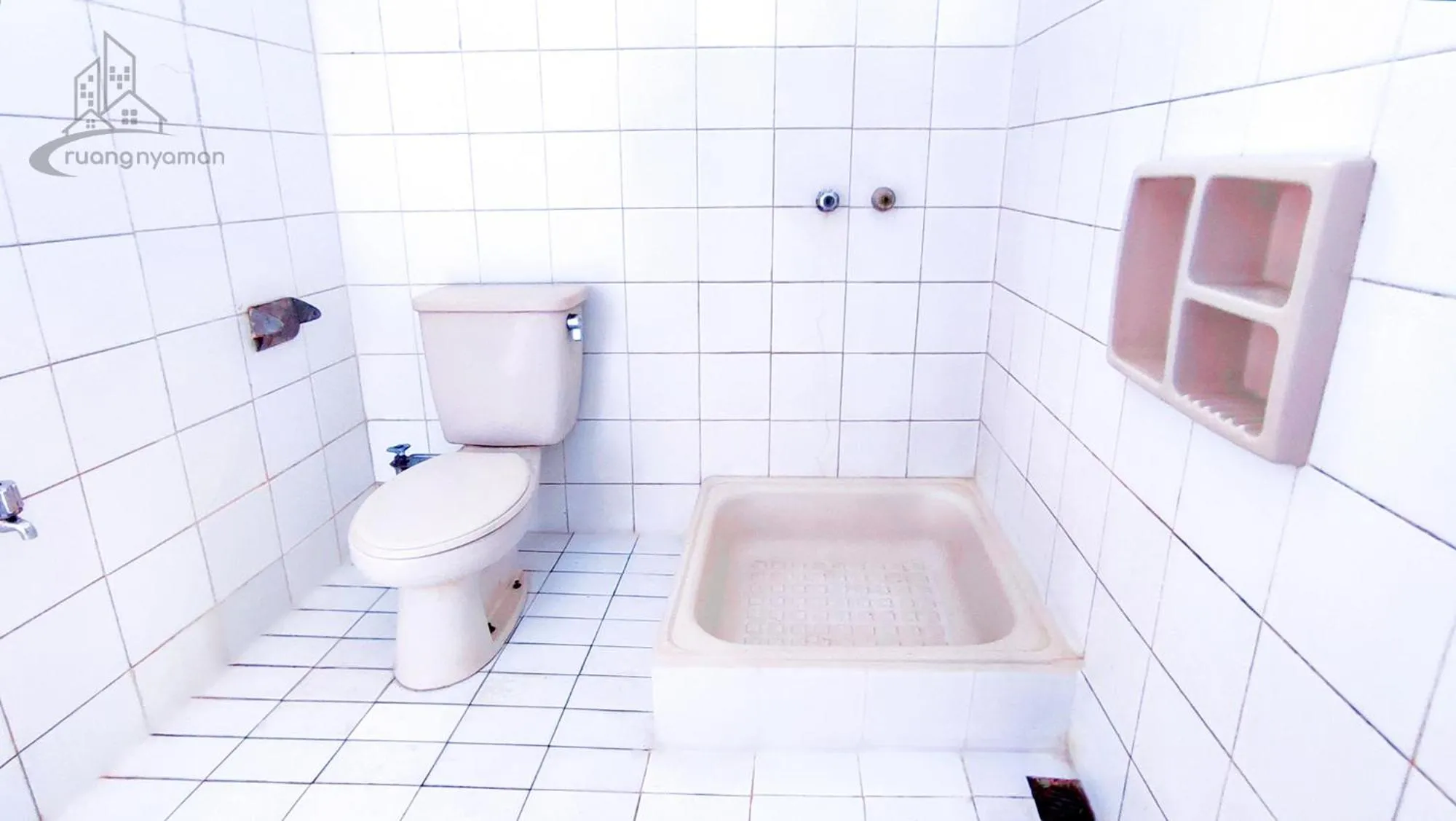 Shower in Sukanagalih Resort by Ruang Nyaman