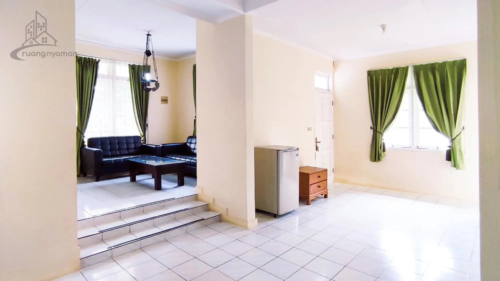 Living room in Sukanagalih Resort by Ruang Nyaman