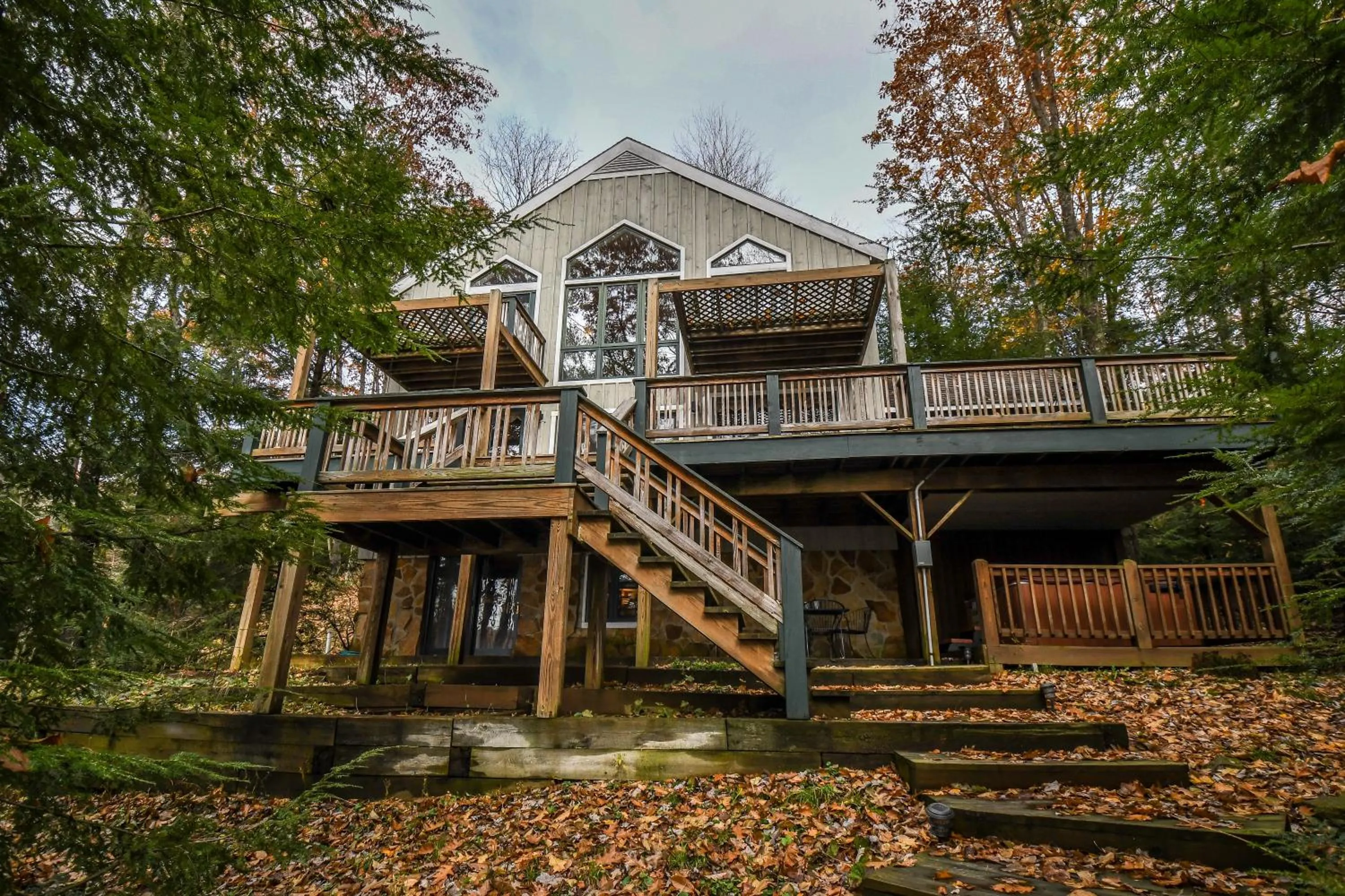 Property building in Highland Retreat