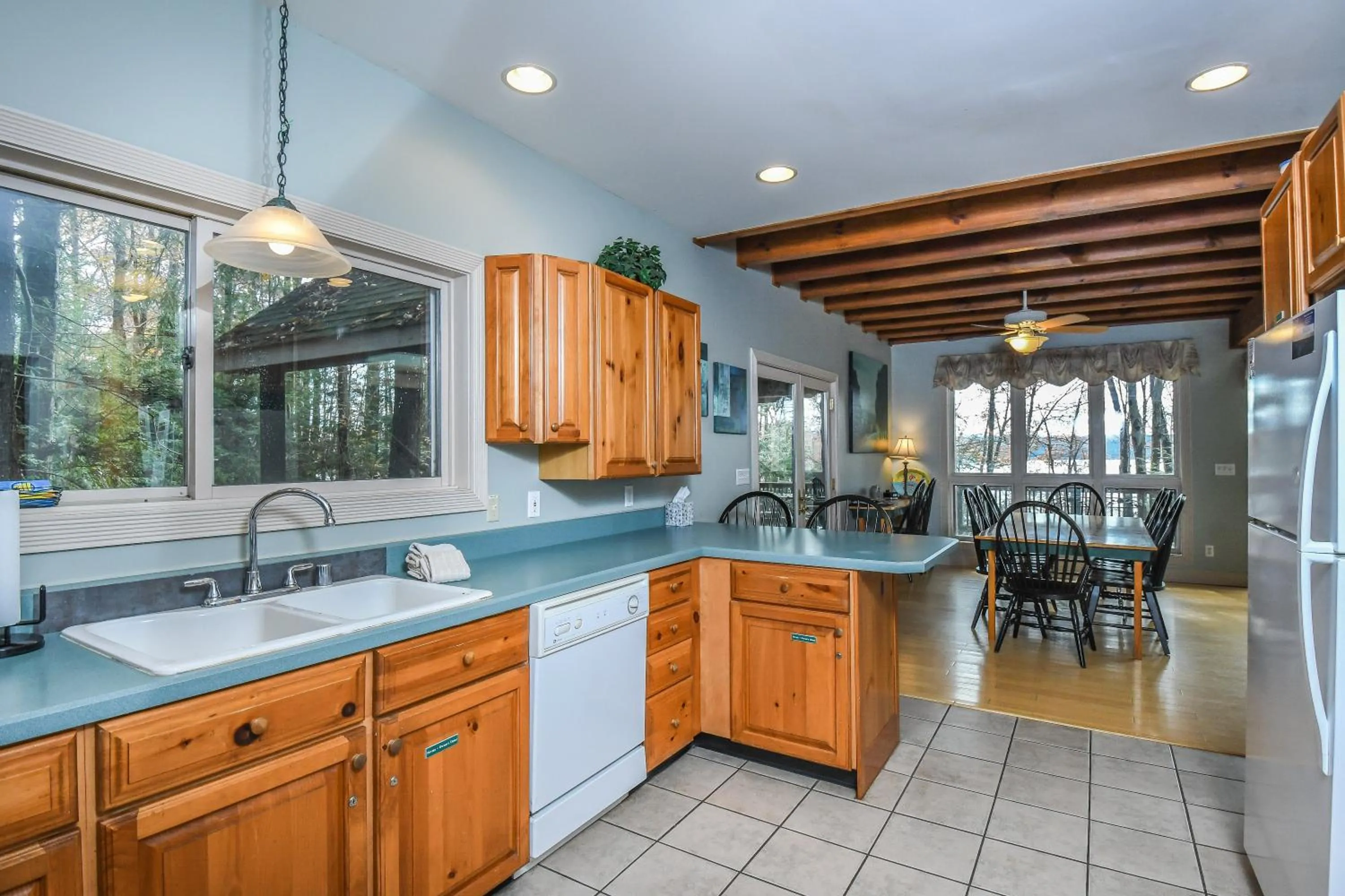 Property building in Highland Retreat