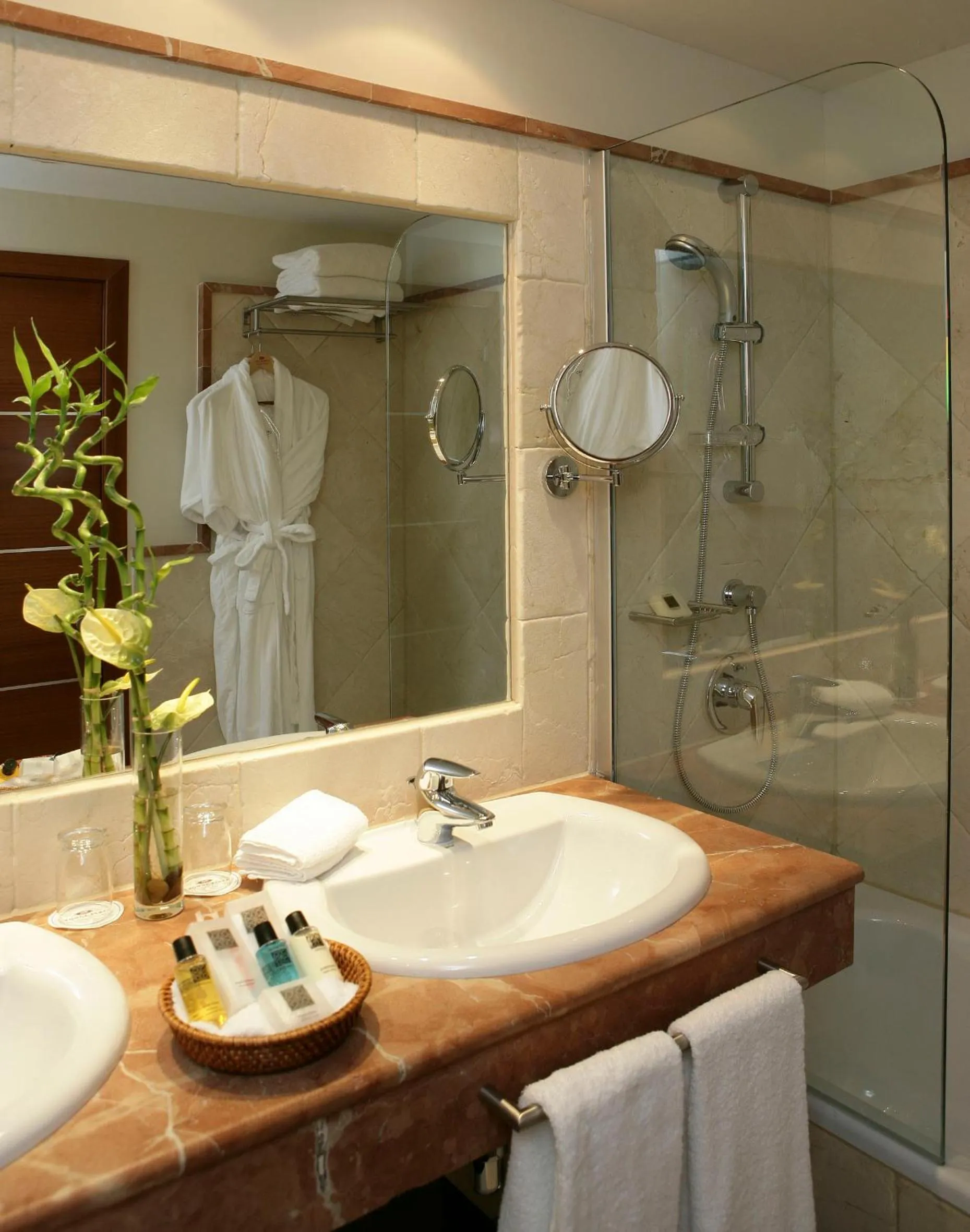 Toilet in Senator Banus