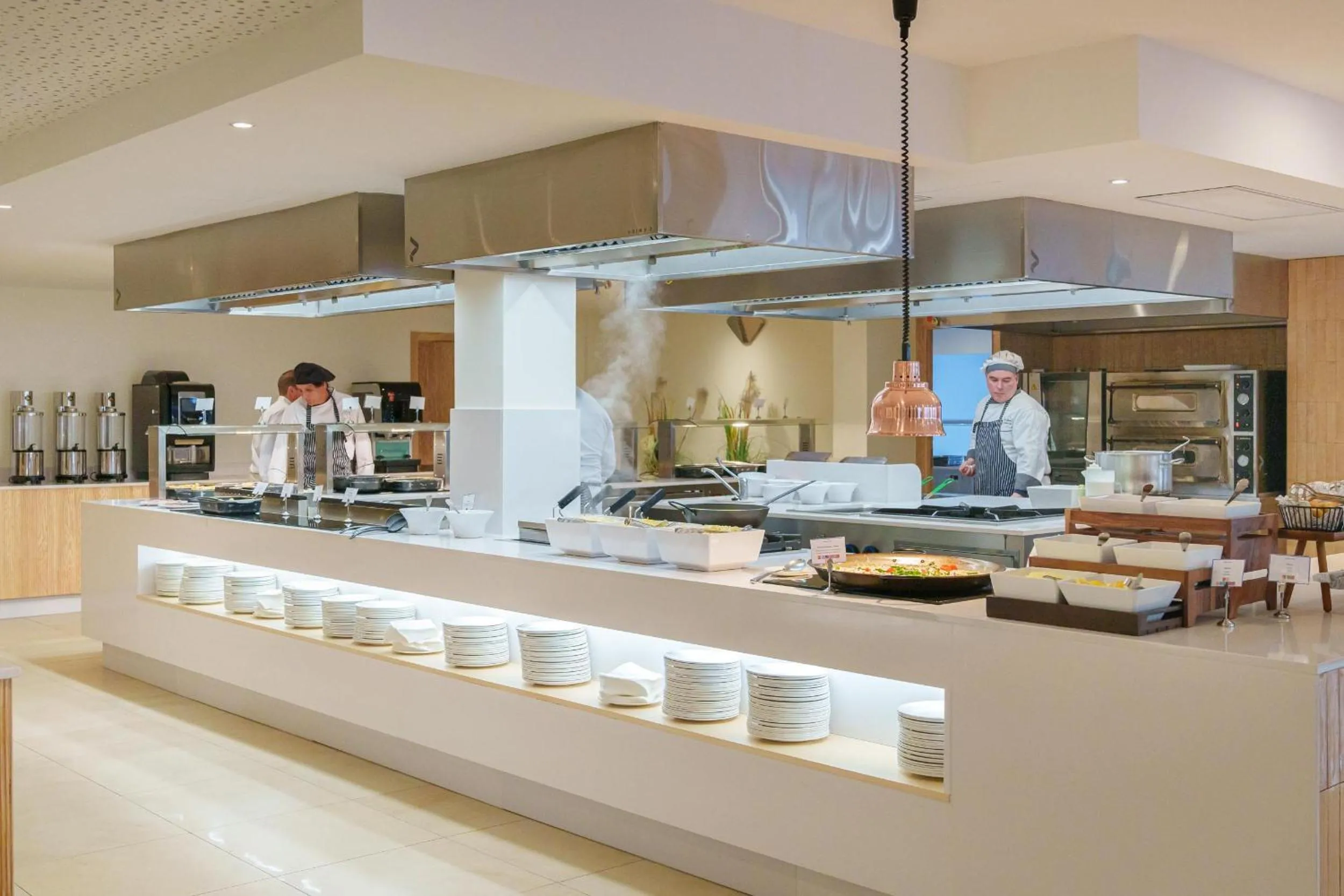 Restaurant/places to eat in Caprice Janeiro Hotel & Spa