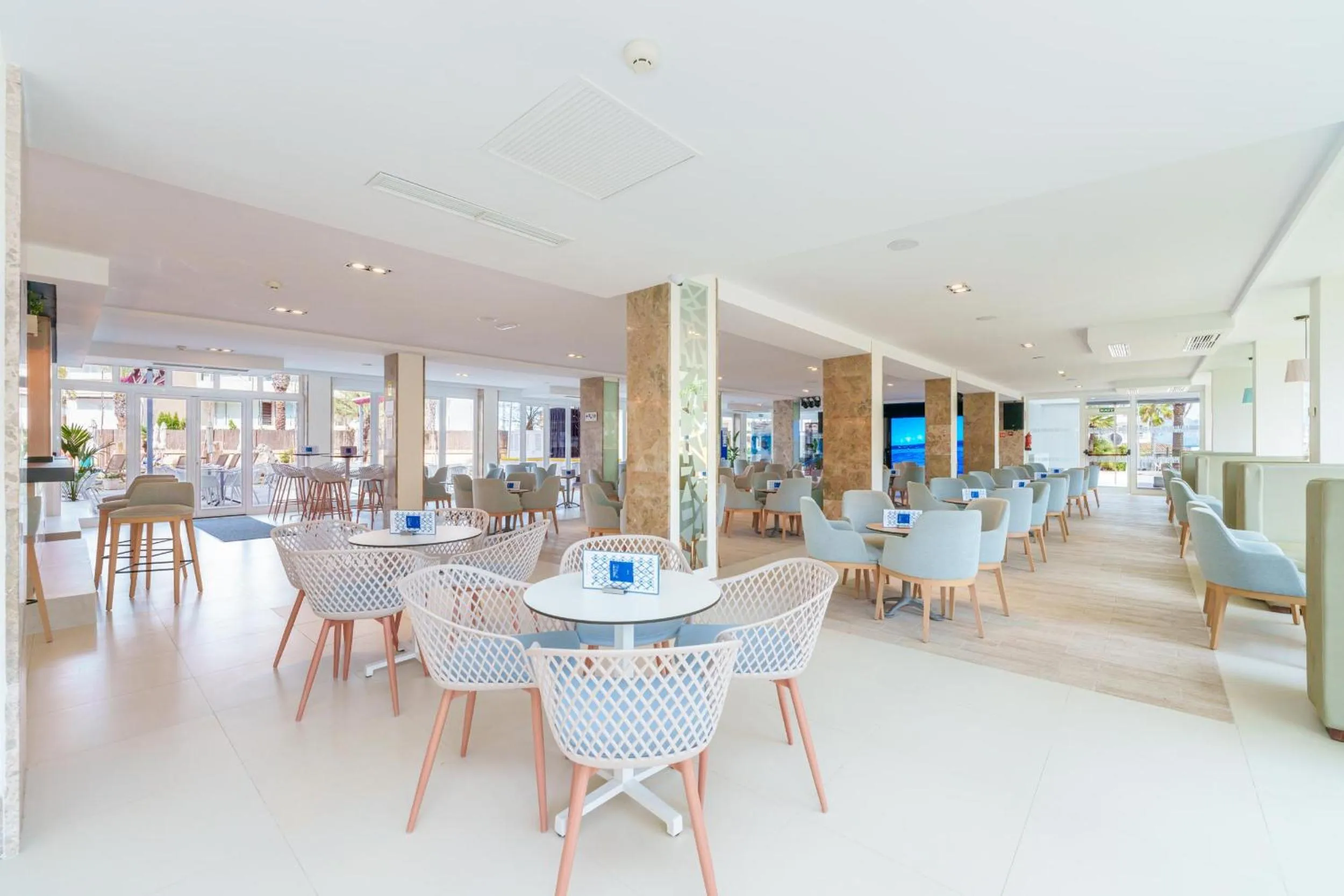 Lounge or bar in Caprice Janeiro Hotel & Spa