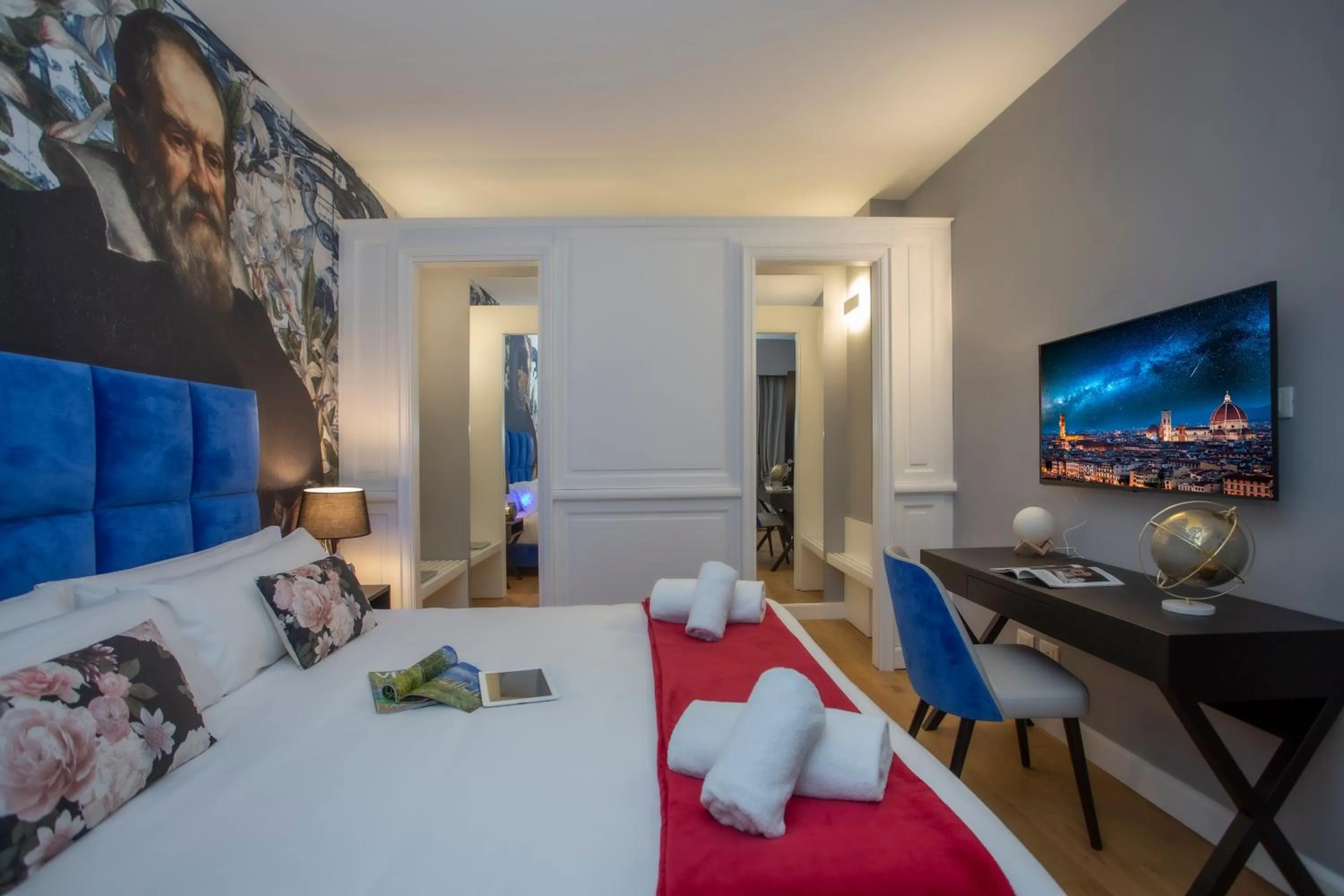 Photo of the whole room, Bed in Casual Rinascimento Firenze