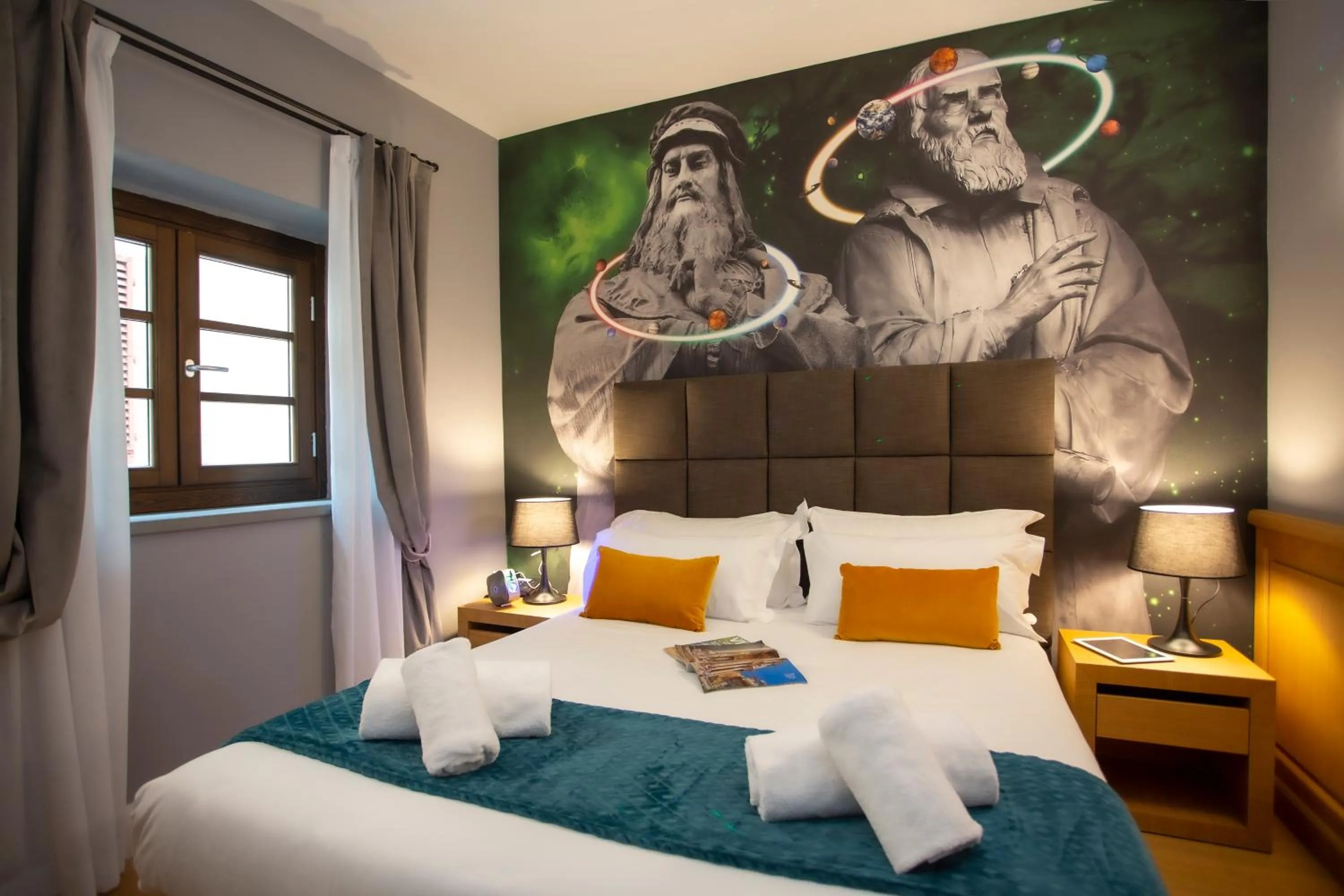 Photo of the whole room, Bed in Casual Rinascimento Firenze