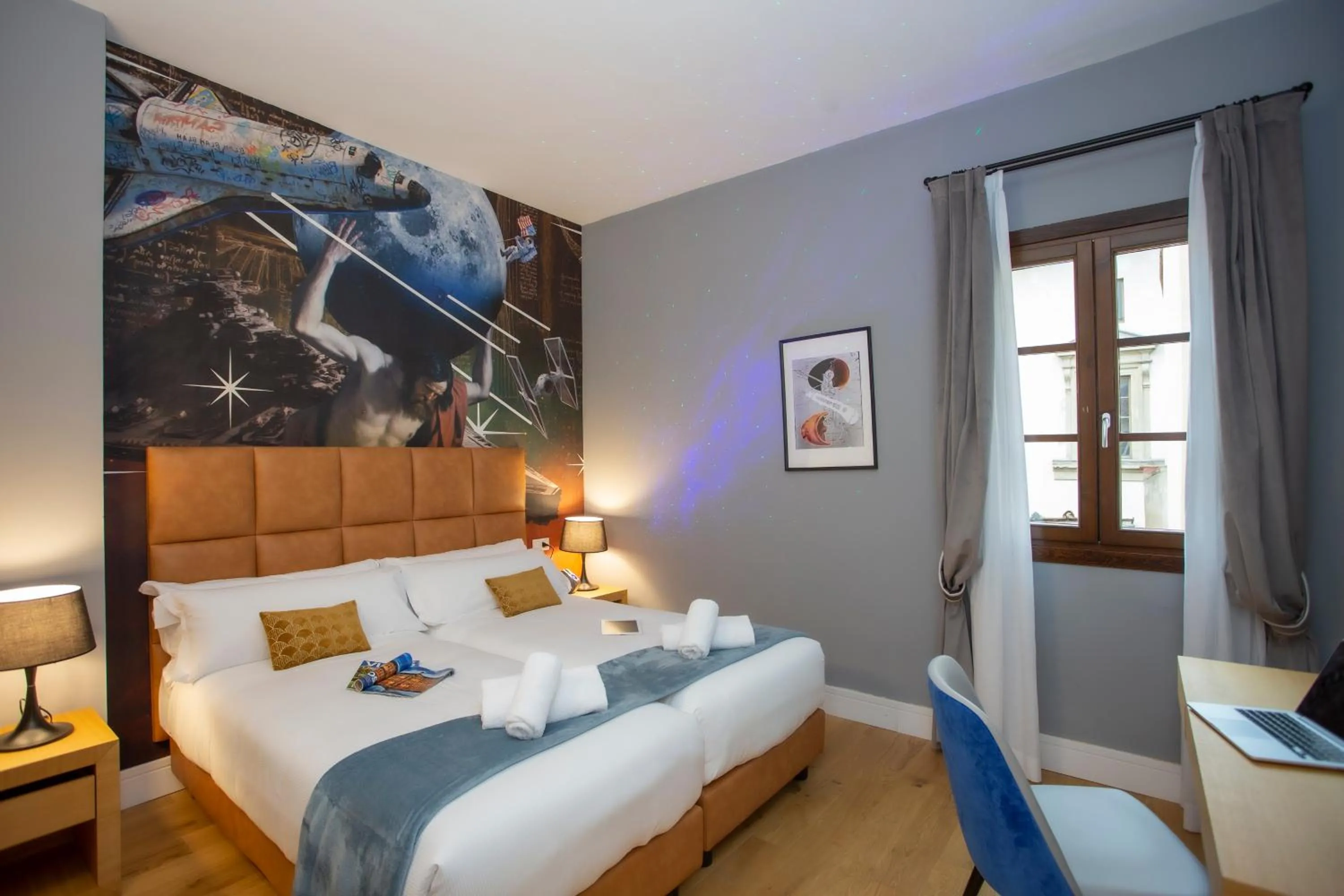 Photo of the whole room, Bed in Casual Rinascimento Firenze