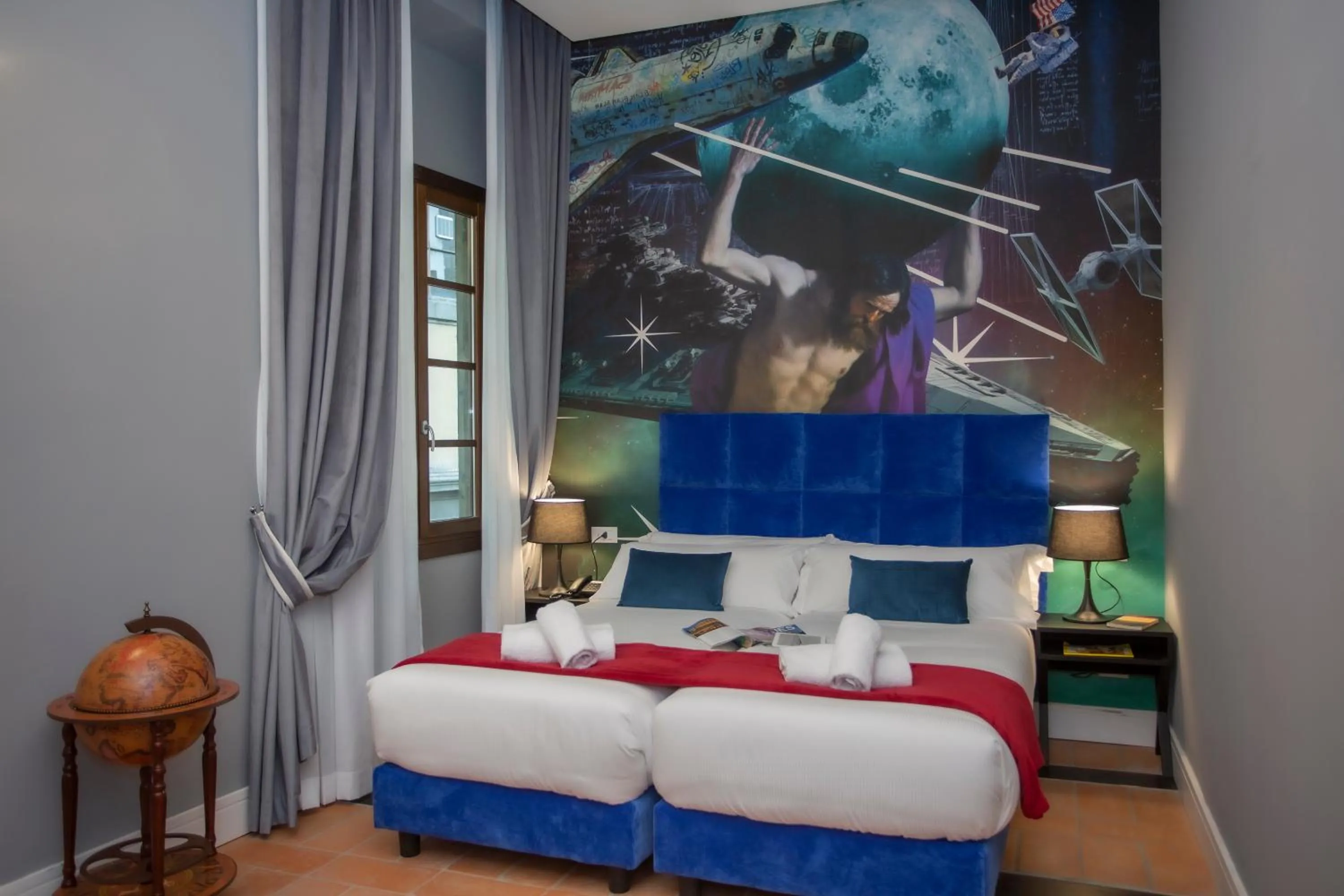 Photo of the whole room, Bed in Casual Rinascimento Firenze