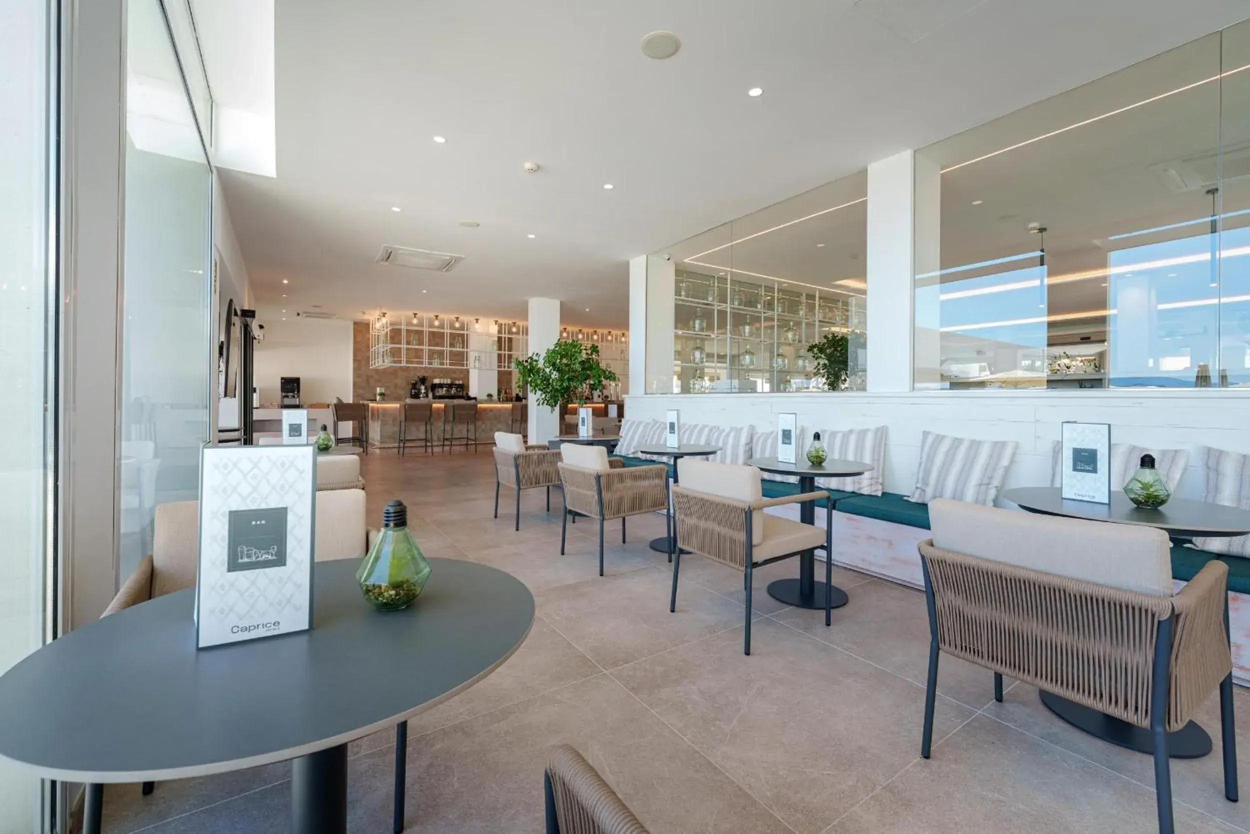 Lounge or bar in Ferrer Concord Hotel & Spa Lounge or bar in Ferrer Concord Hotel & Spa