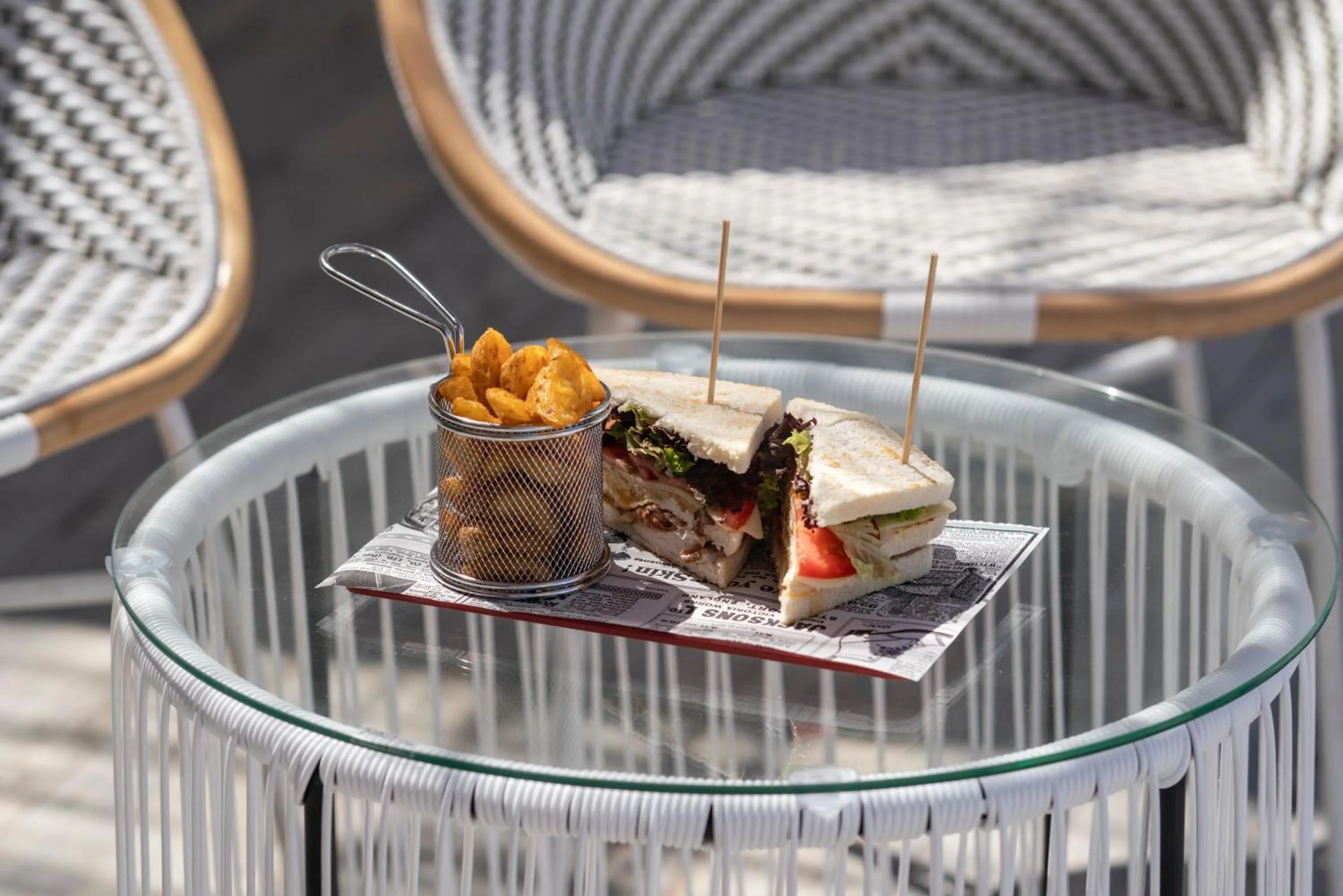 Restaurant/places to eat in Caprice Concord Hotel & Spa