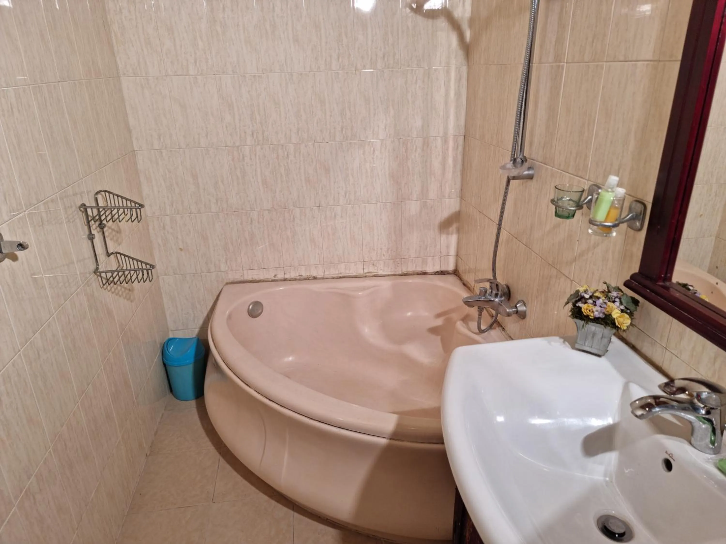 Shower in Victory colombo