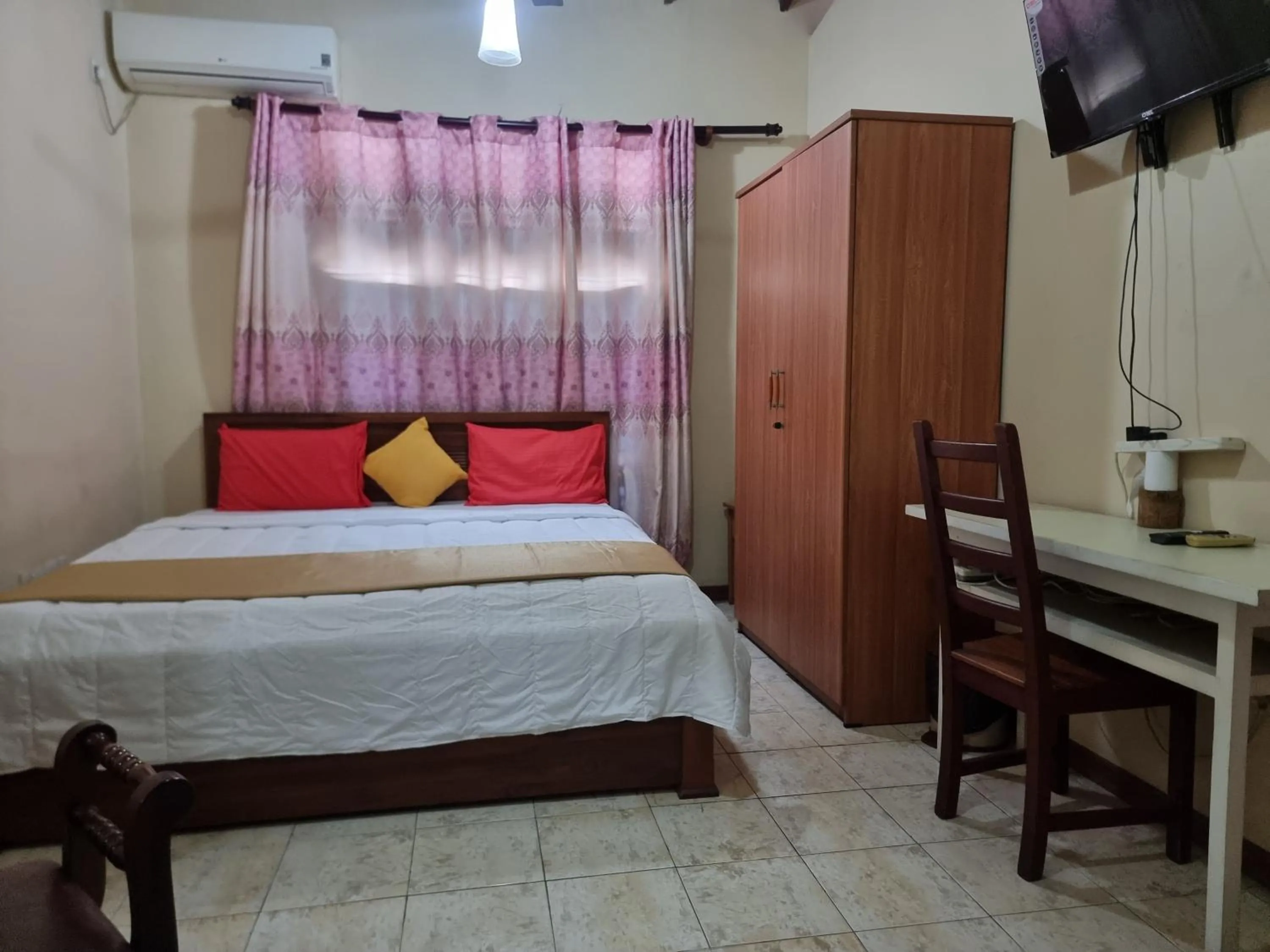 Bed in Victory colombo