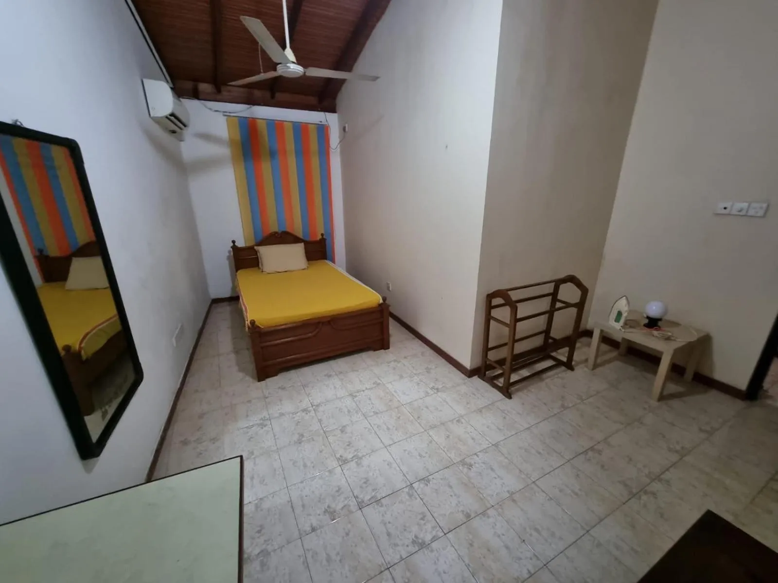 Bed in Victory colombo