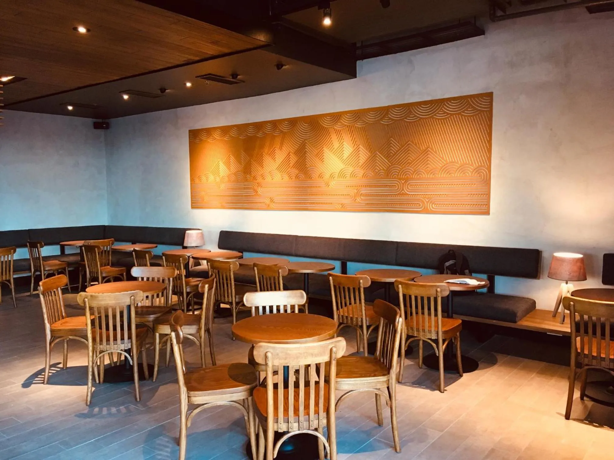 Restaurant/places to eat in Shore Residences