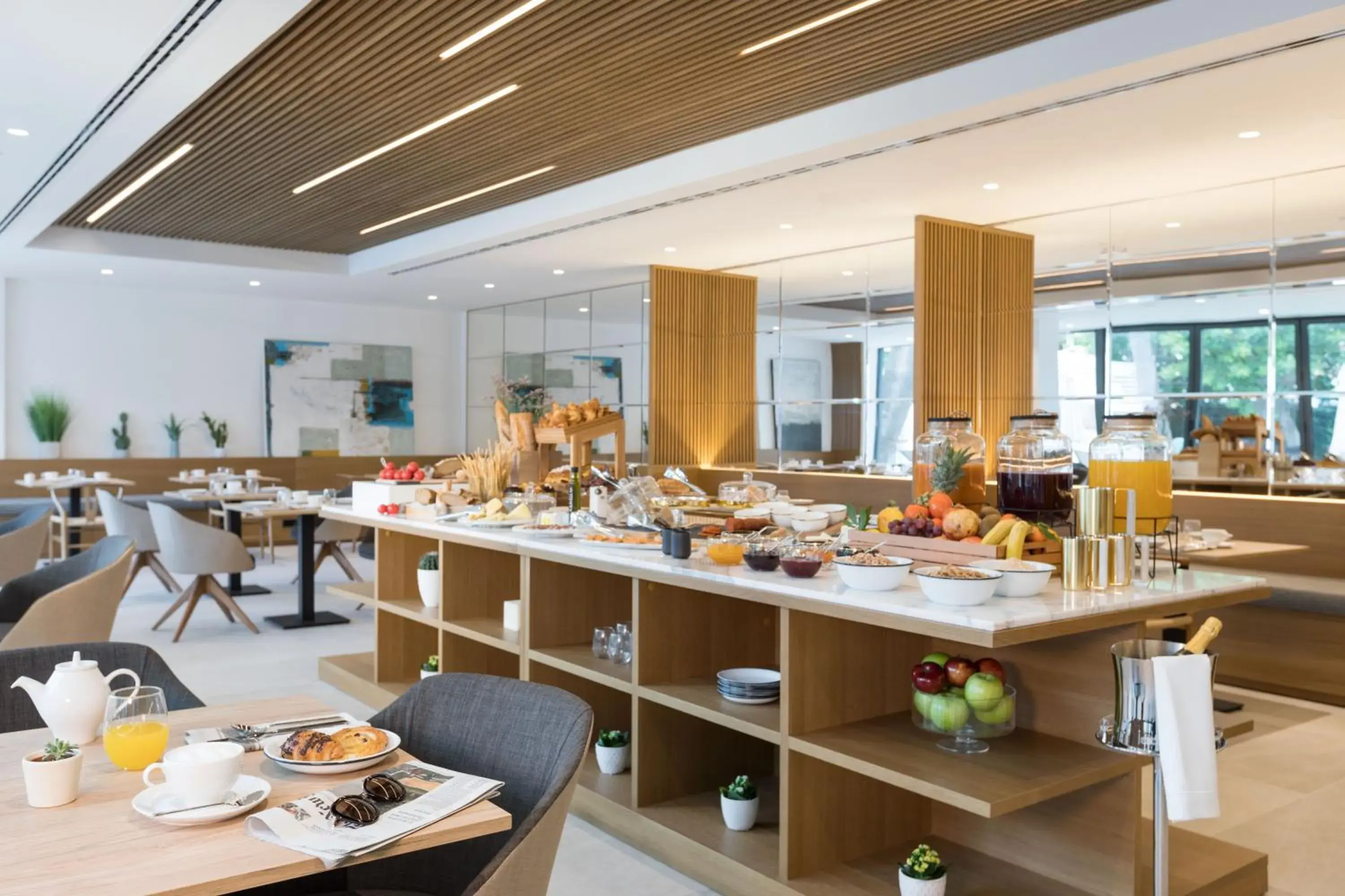 Restaurant/places to eat in Bordoy Alcudia Port Suites - Adults Only Restaurant/places to eat in Bordoy Alcudia Port Suites - Adults Only