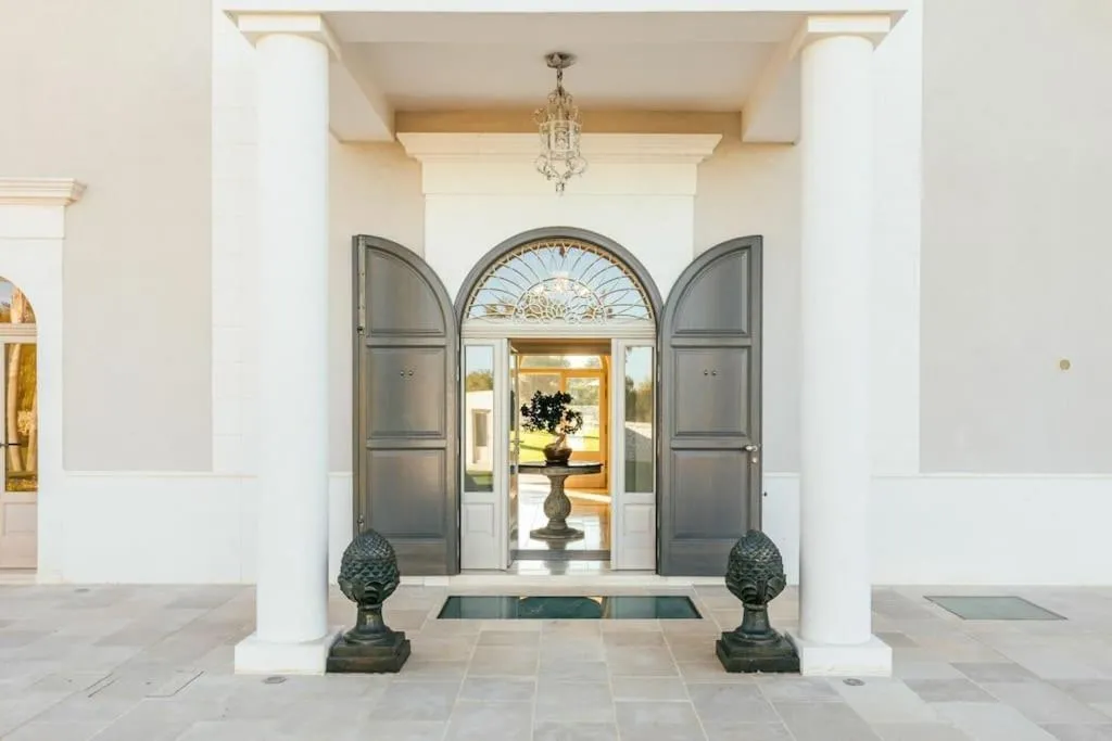 Facade/entrance in Villa Bellavista by Raro Villas