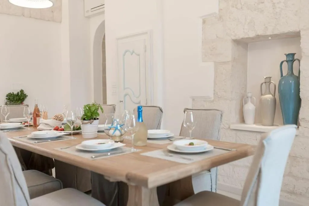 Food and drinks in Villa Bellavista by Raro Villas