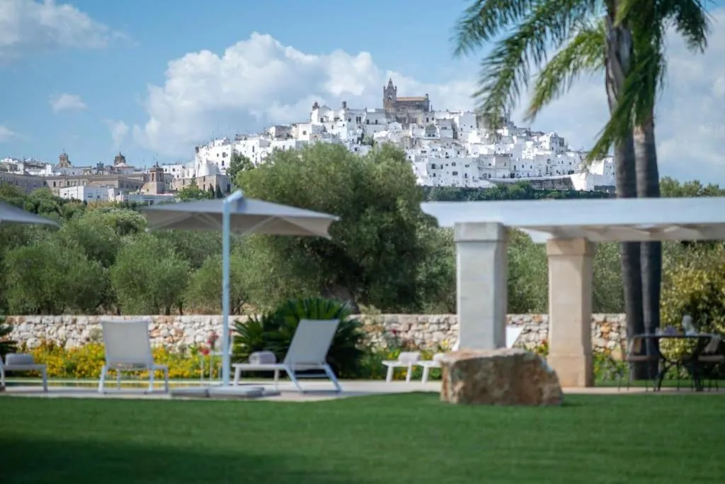 Nearby landmark in Villa Bellavista by Raro Villas