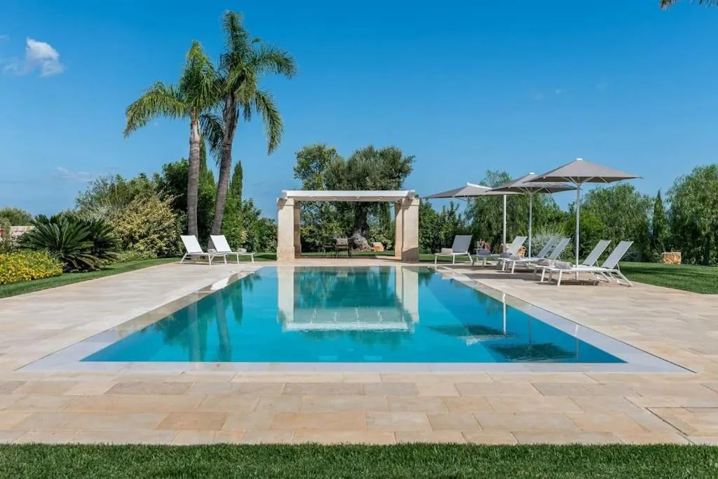 Day in Villa Bellavista by Raro Villas