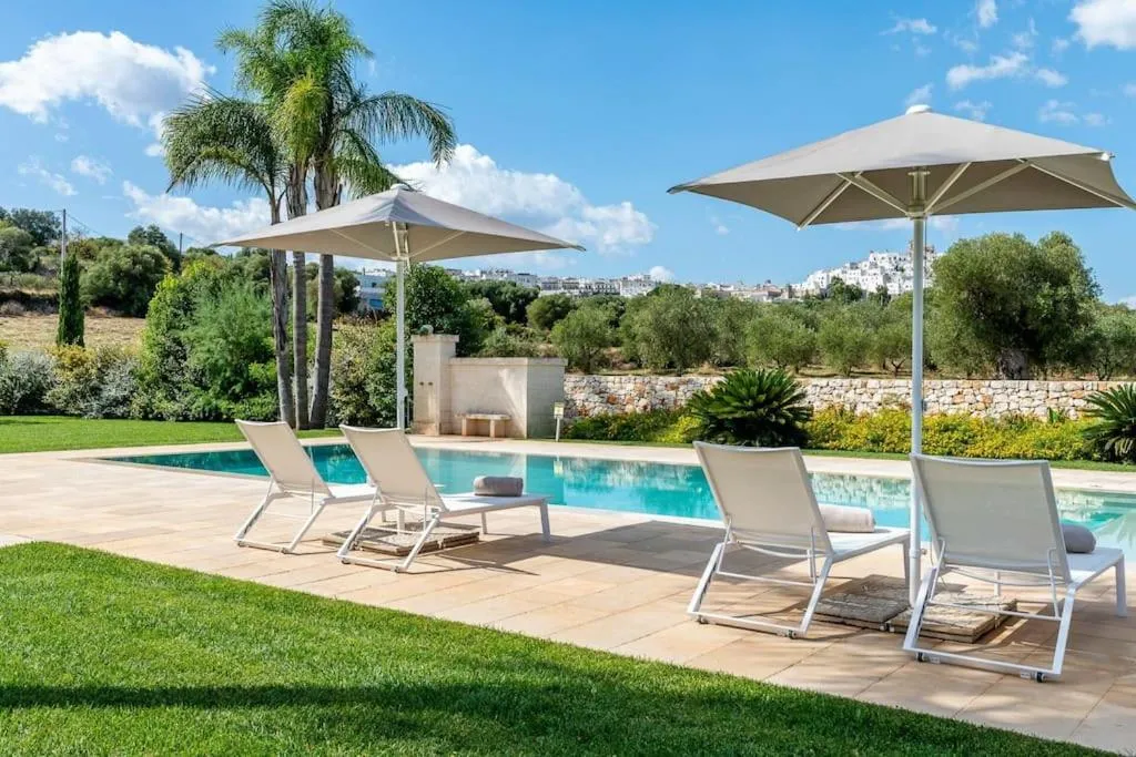 Day in Villa Bellavista by Raro Villas