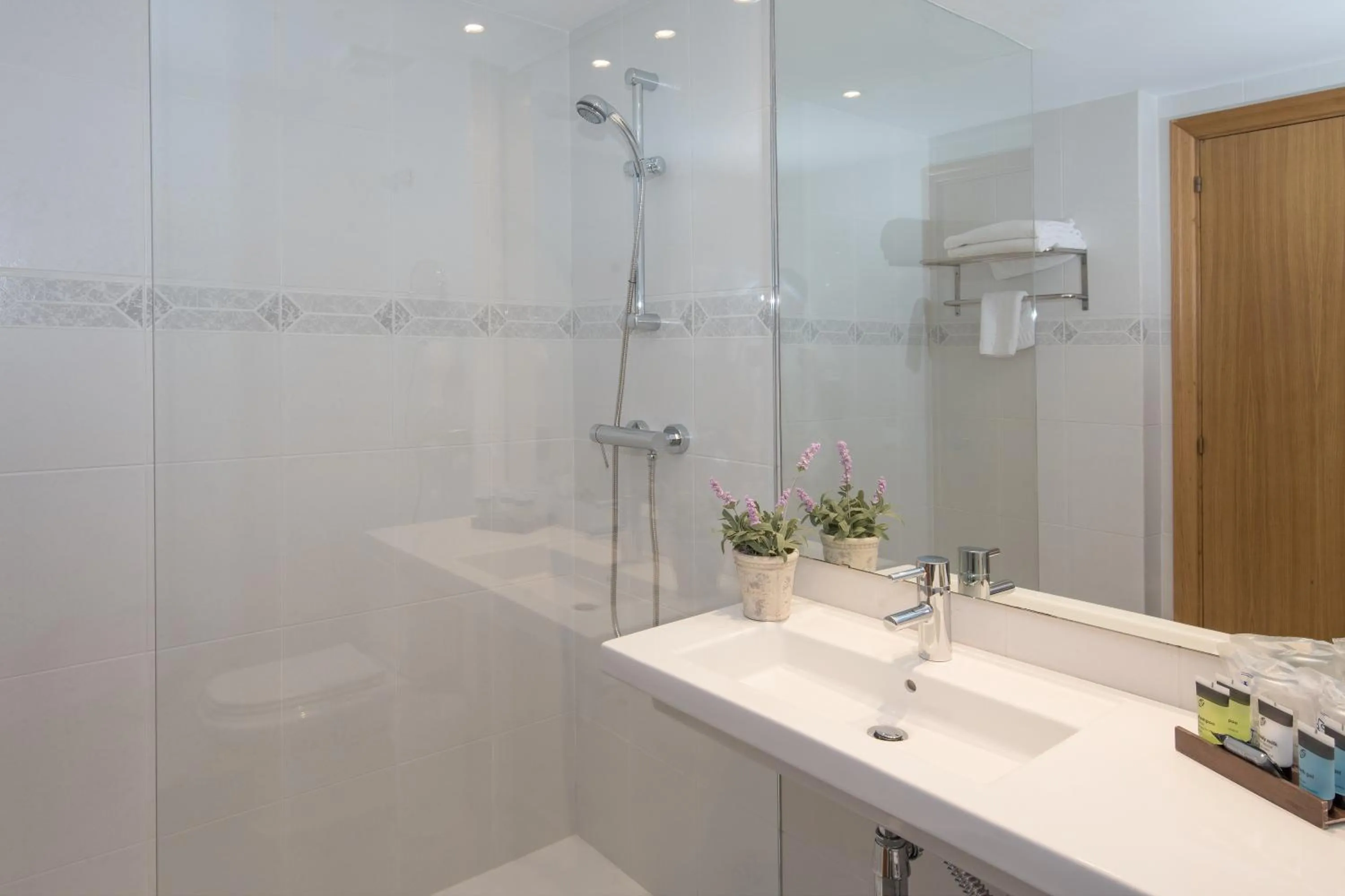 Bathroom in La Costa Hotel Golf & Beach Resort