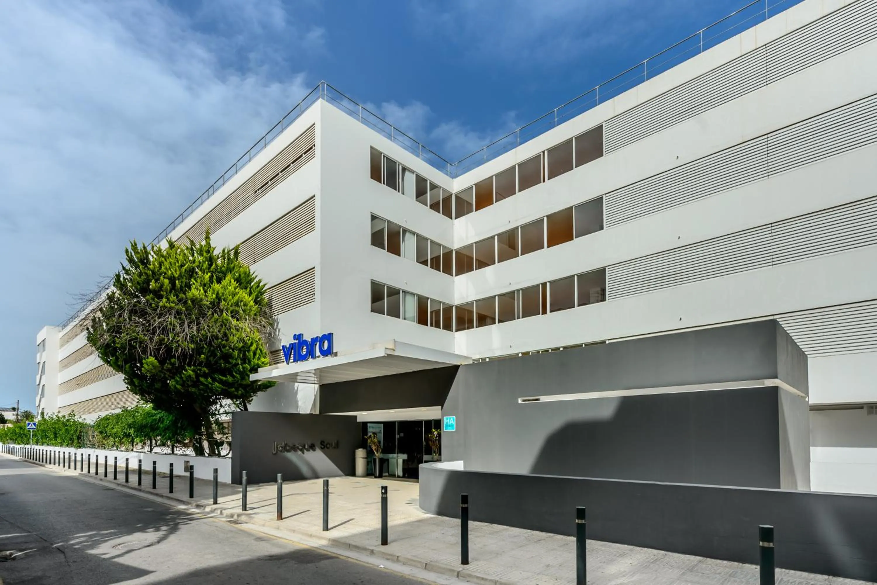 Facade/entrance in Apartamentos Vibra Jabeque Soul-3SUP