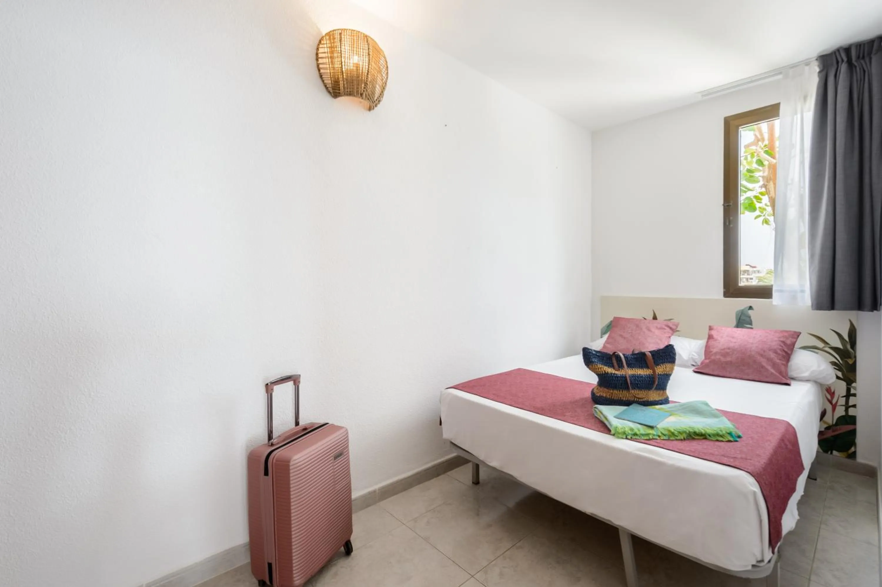 Bedroom, Bed in Apartamentos Vibra Jabeque Soul-3SUP