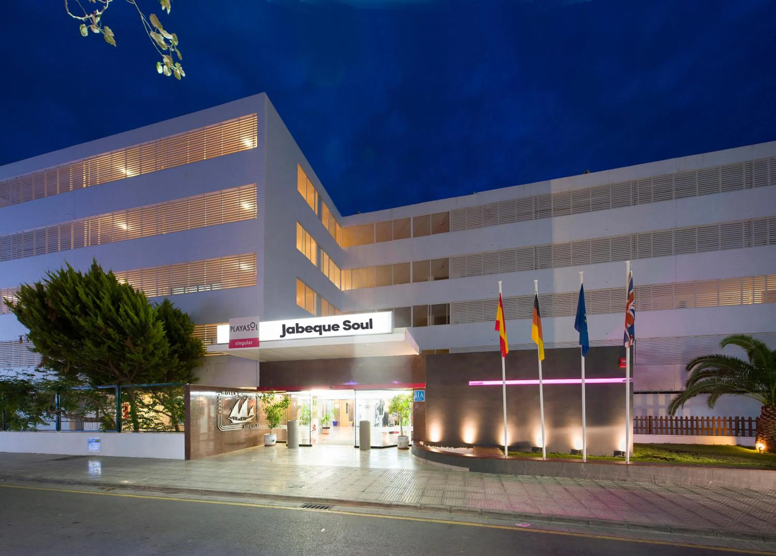 Facade/entrance in Apartamentos Vibra Jabeque Soul-3SUP