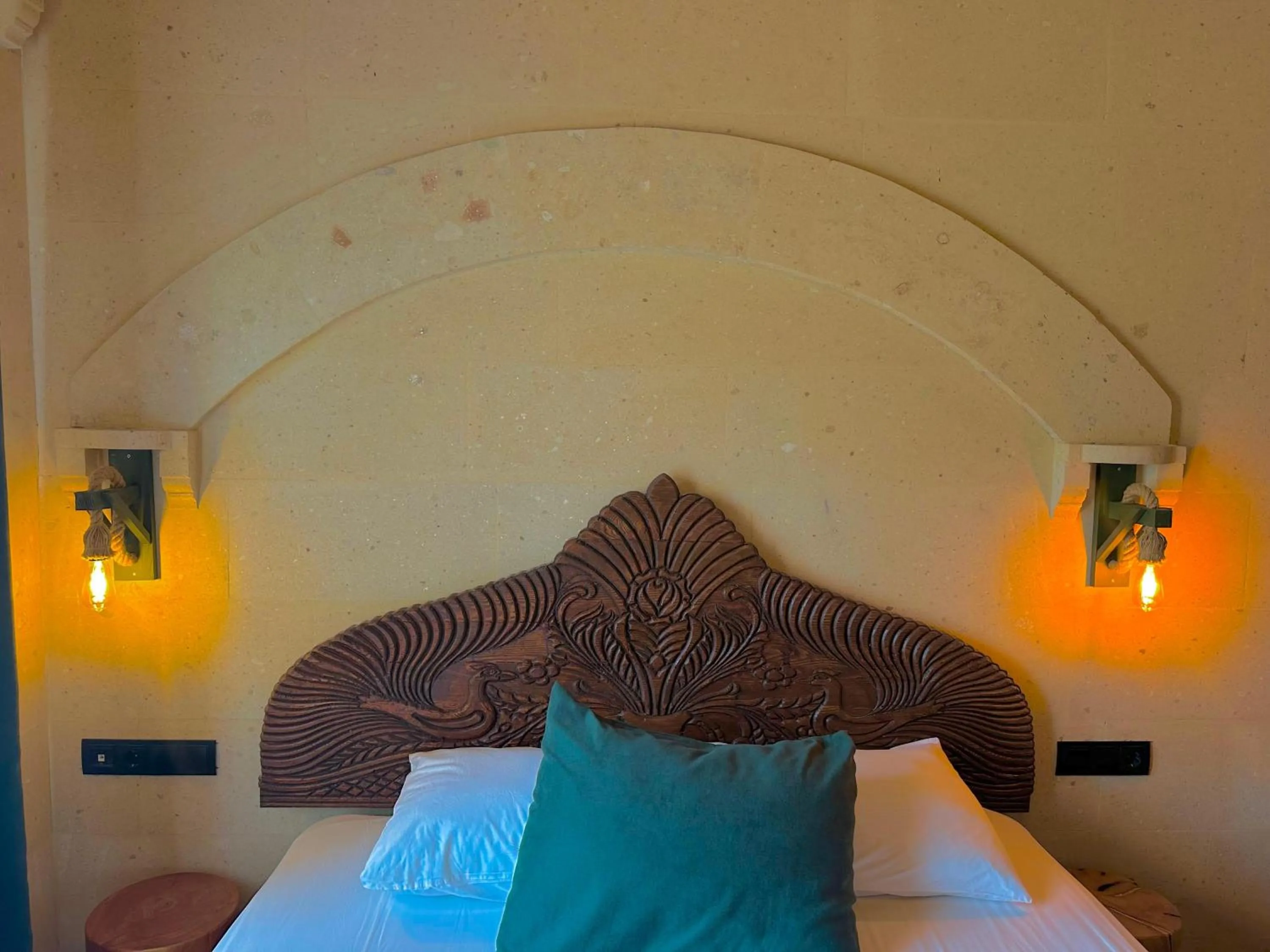 Bed in Gemosa Cappadocia Hotel