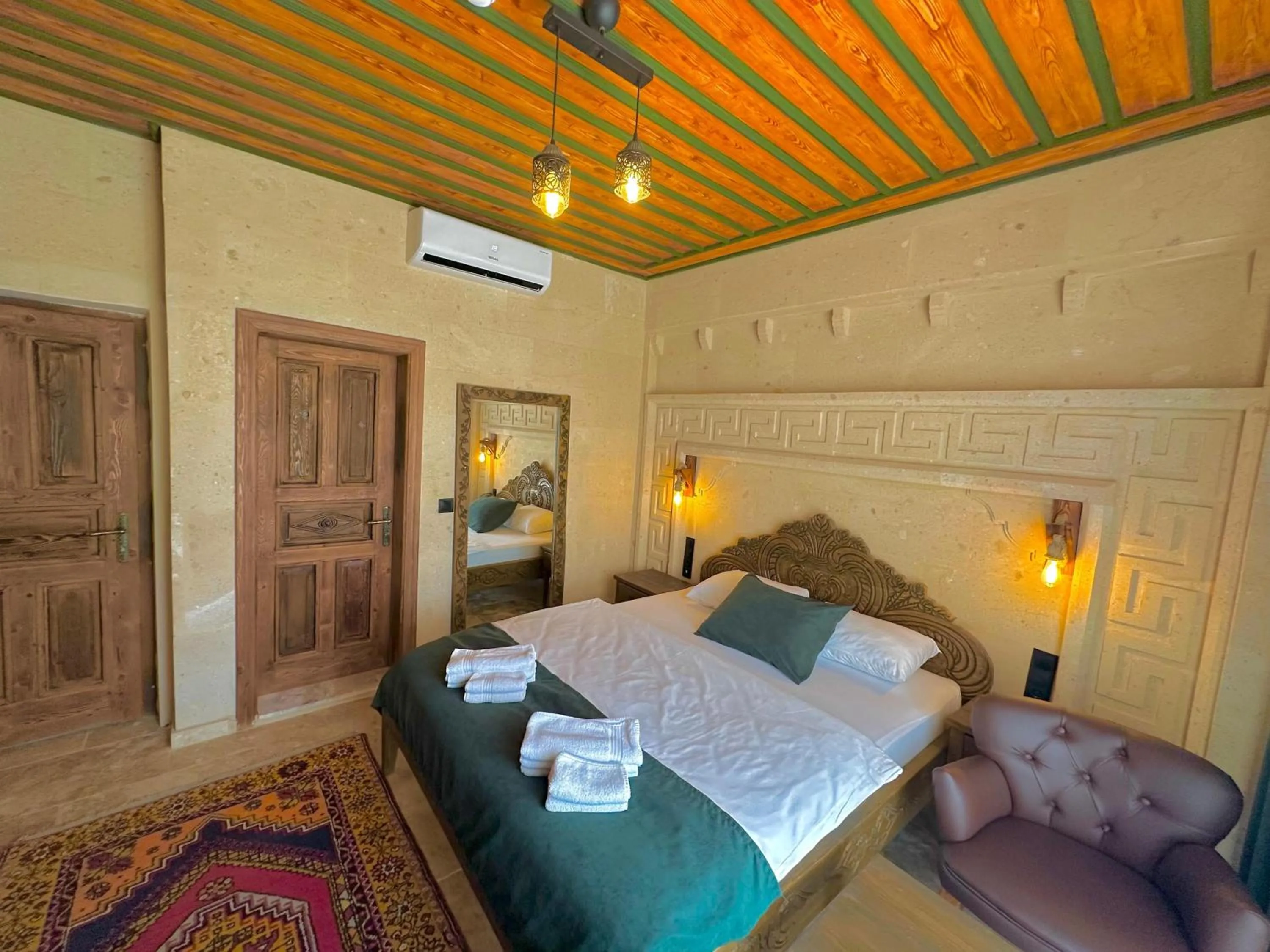 Bed in Gemosa Cappadocia Hotel