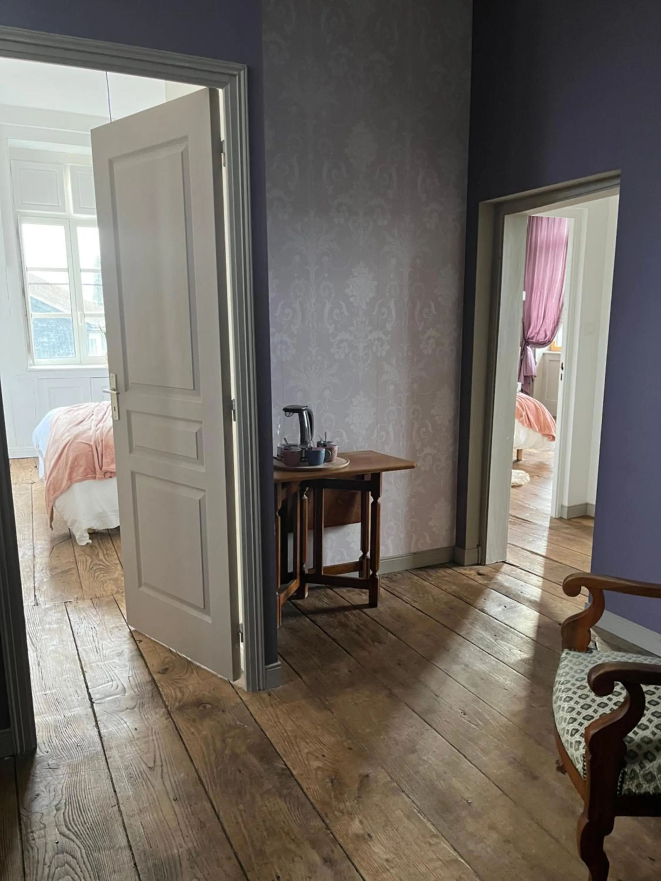Coffee/tea facilities, Bed in Mercier de Montigny - Les Chambres du Beffroi - SPA et Massage