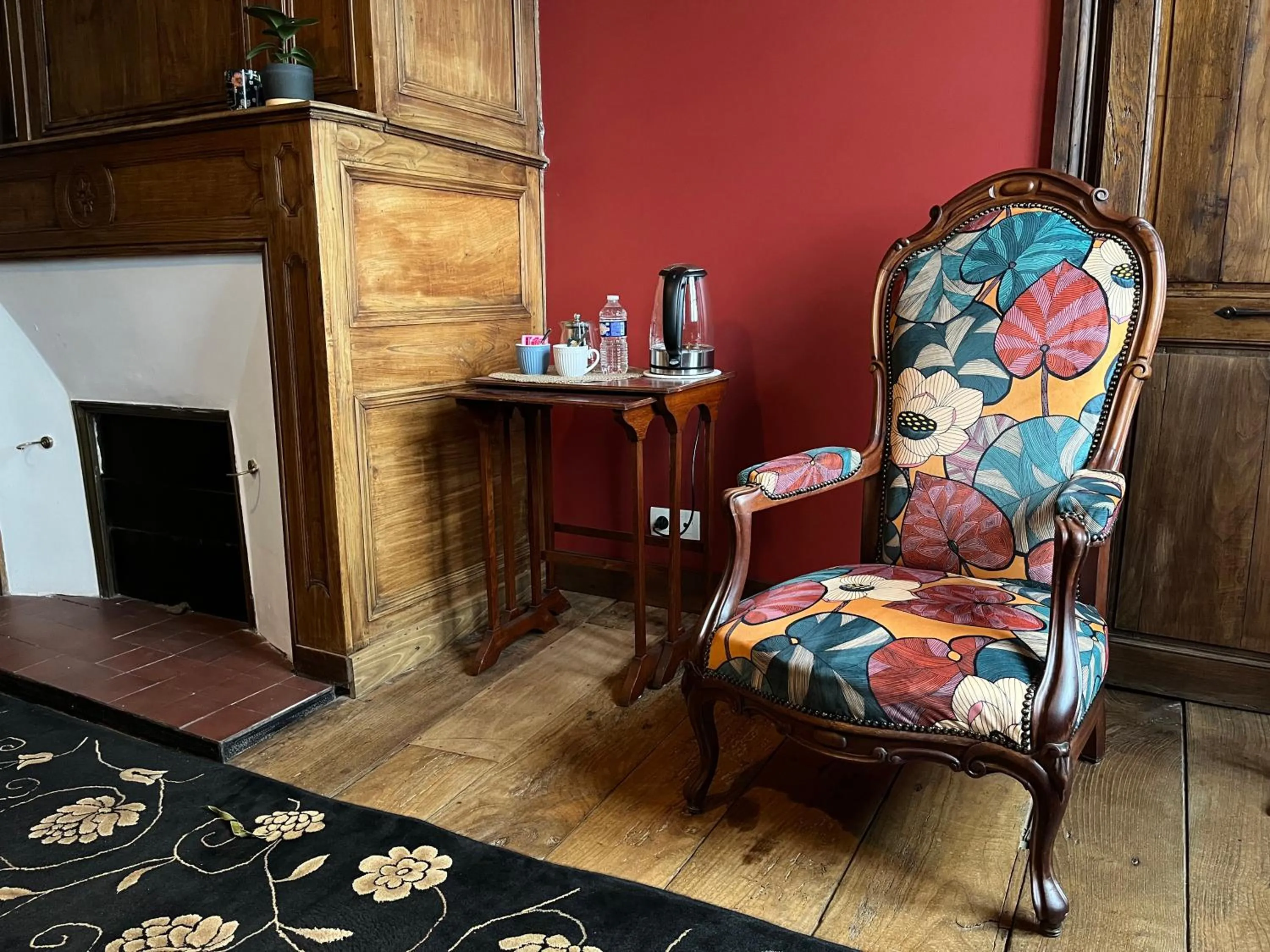 Coffee/tea facilities in Mercier de Montigny - Les Chambres du Beffroi - SPA et Massage