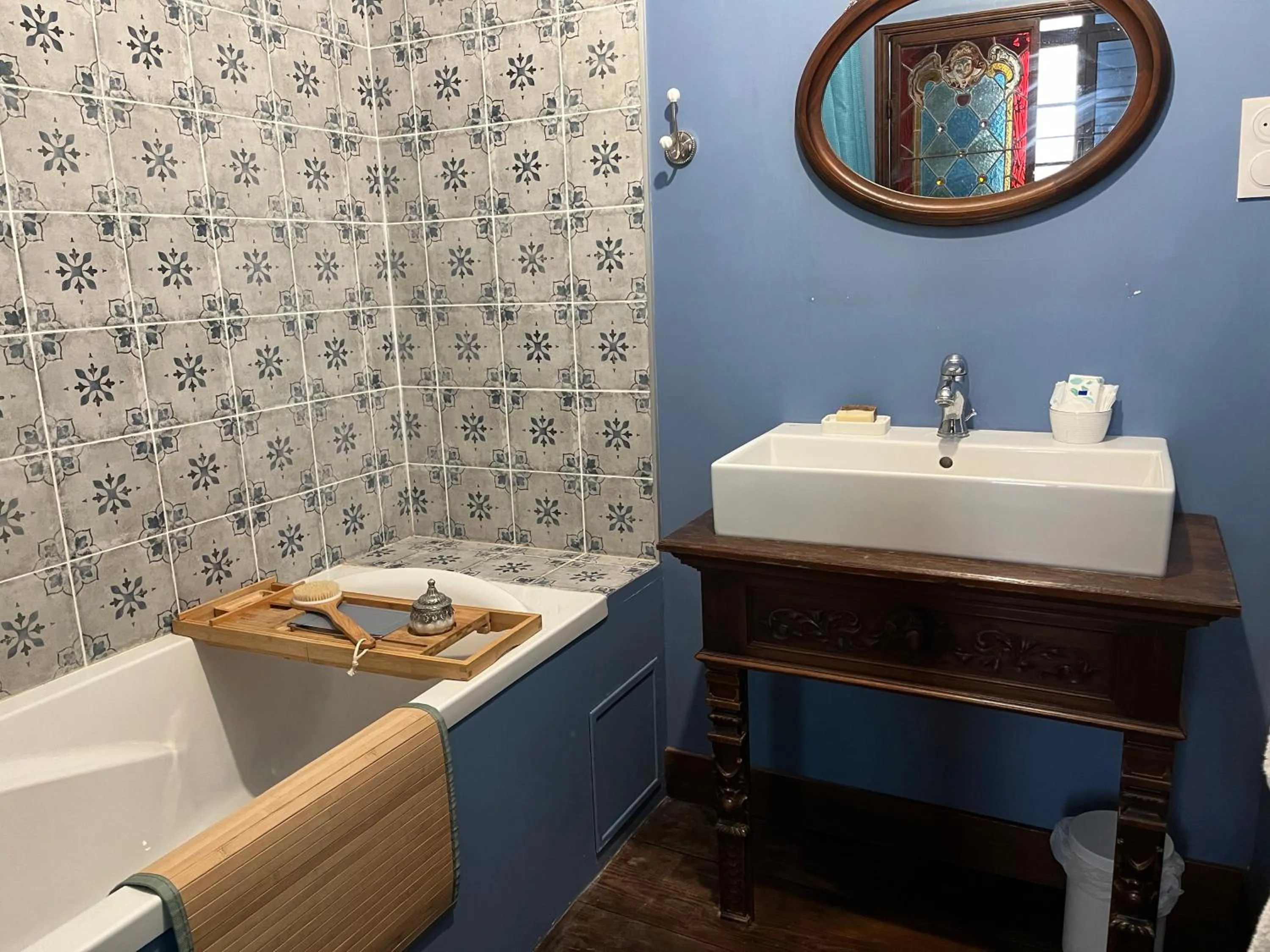 Bathroom in Mercier de Montigny - Les Chambres du Beffroi - SPA et Massage