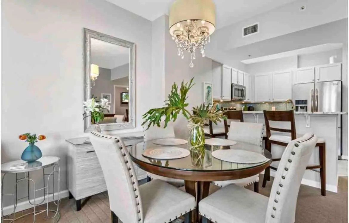 Pink Sunsets at the Palms of Destin Across from Beach, Heated Pool Shuttle & Dining