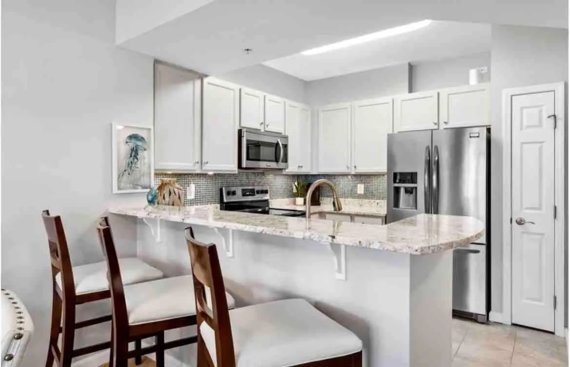 Pink Sunsets at the Palms of Destin Across from Beach, Heated Pool Shuttle & Dining