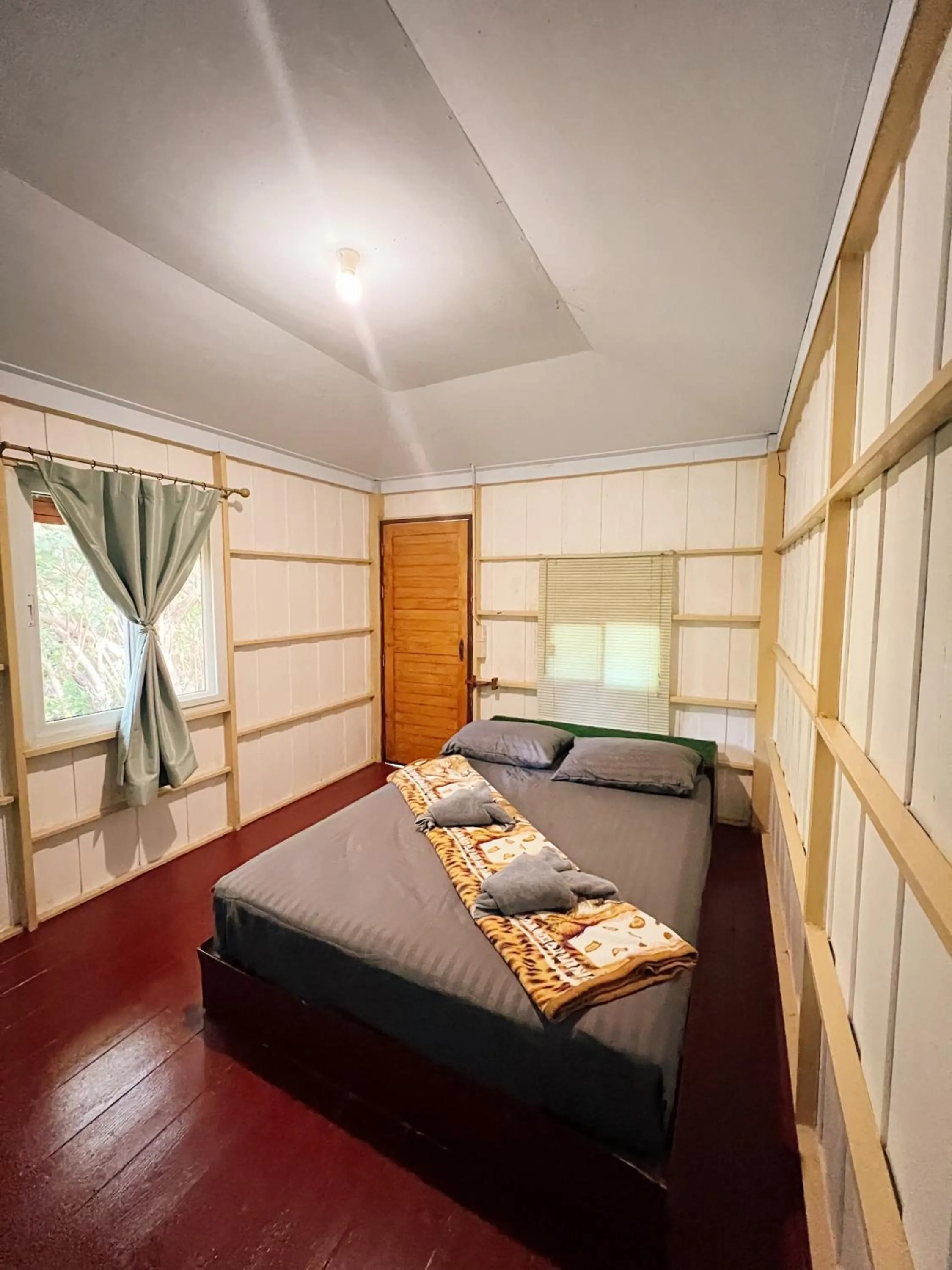 Bed in LONELY GROOVE