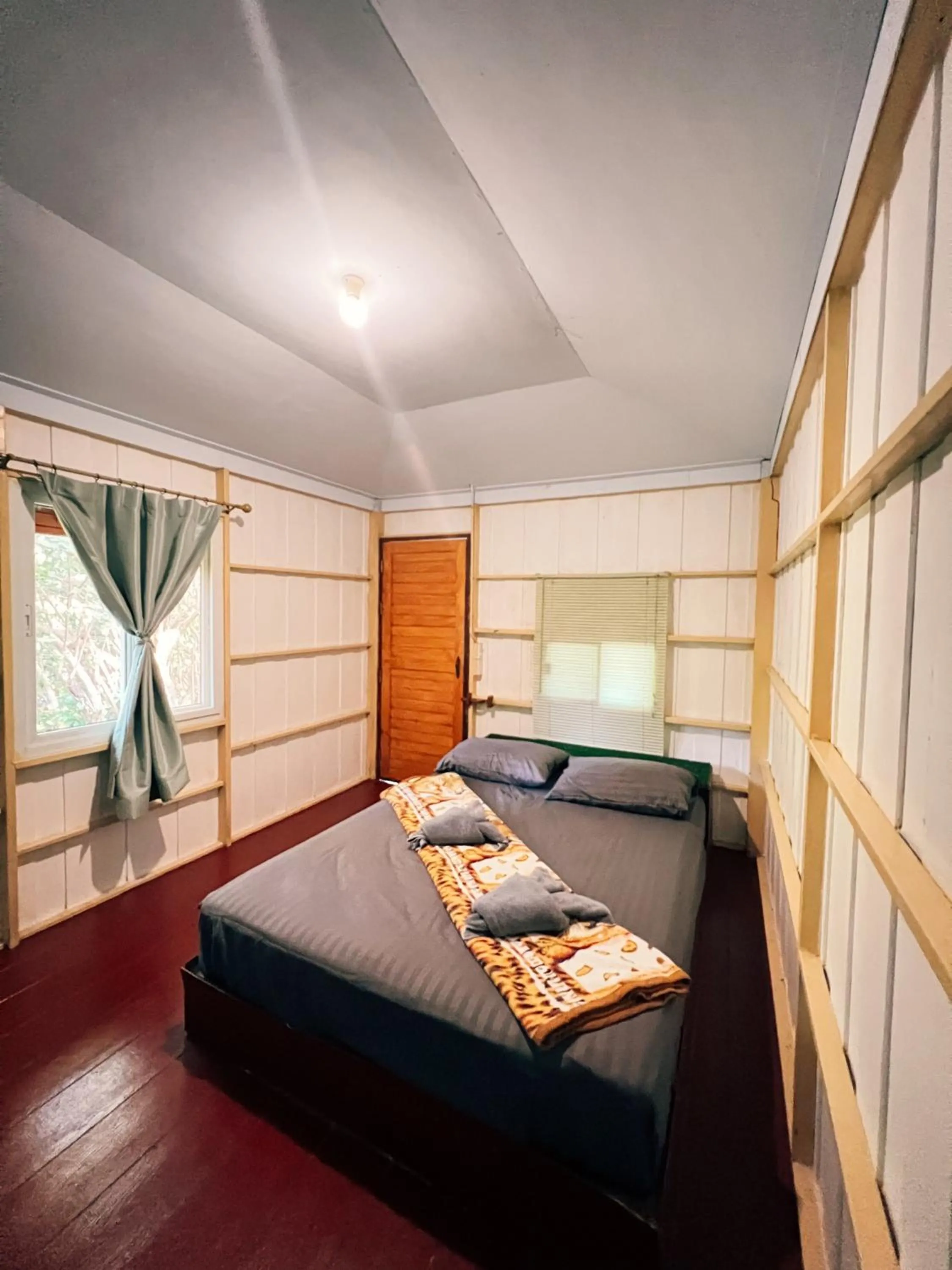 Bed in LONELY GROOVE