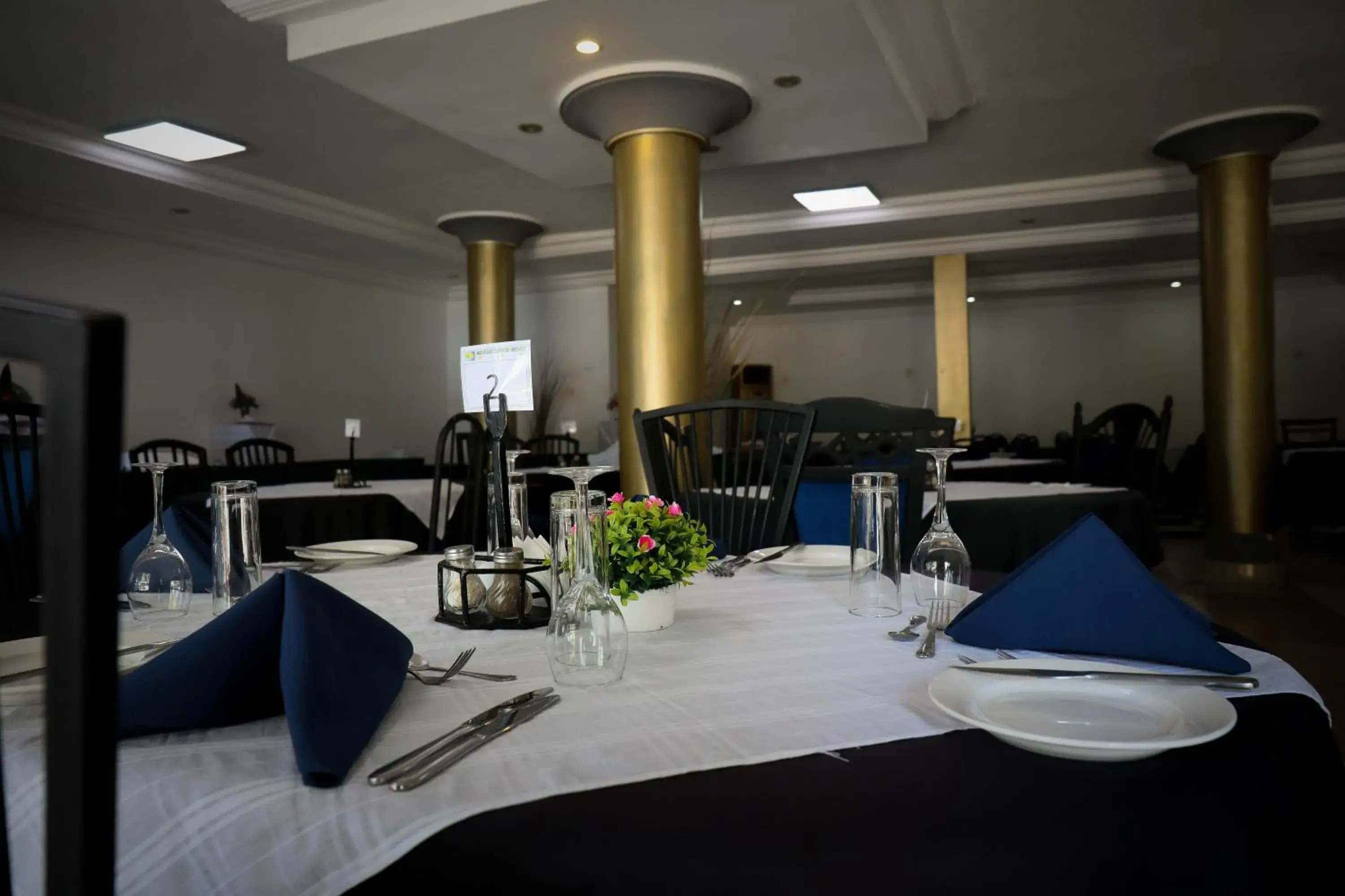 Restaurant/places to eat in Mansea Beach Hotel Restaurant/places to eat in Mansea Beach Hotel