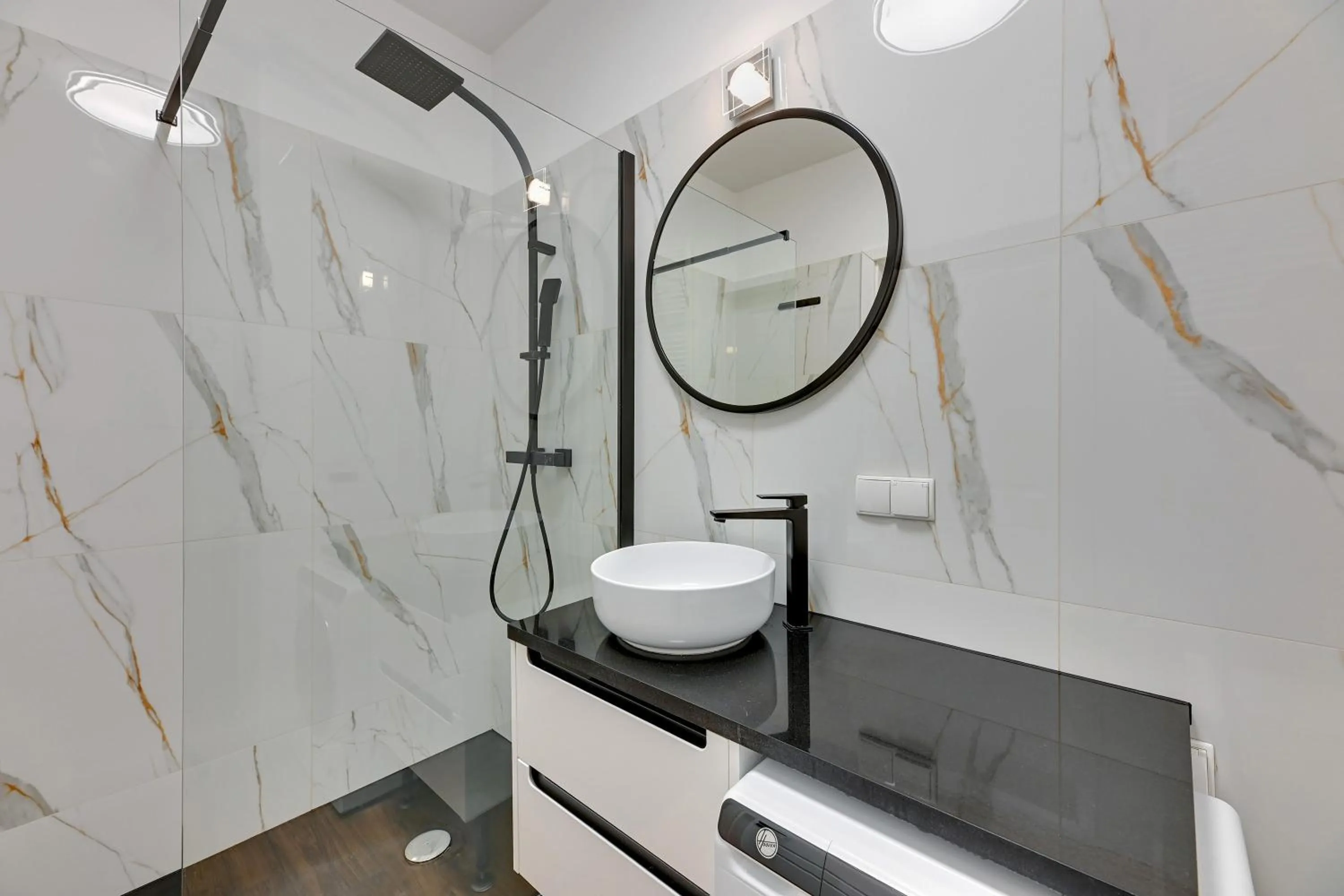 Shower in RentPlanet - Apartamenty Chlebova II