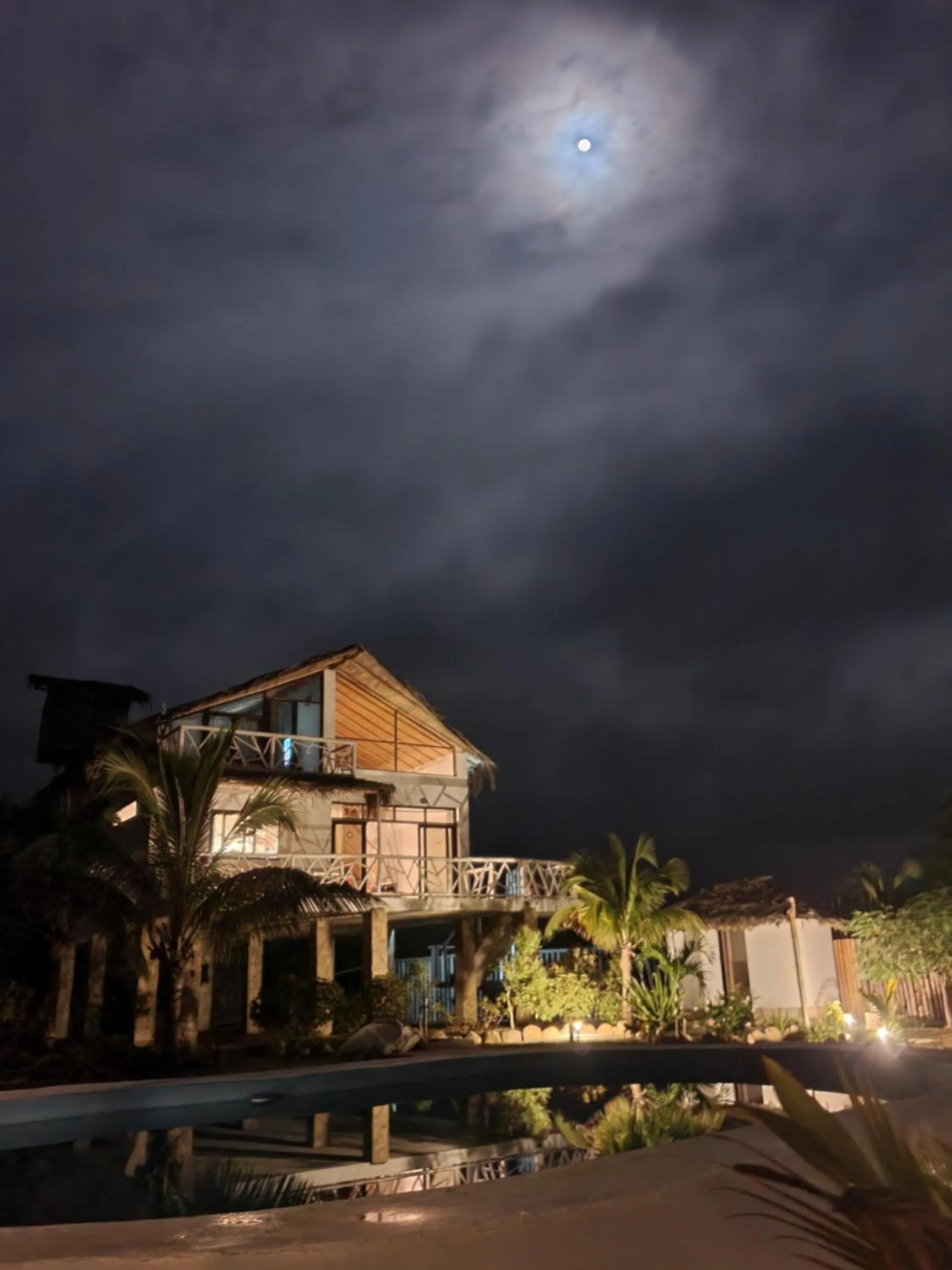 Property building in Oasis de Vichayito