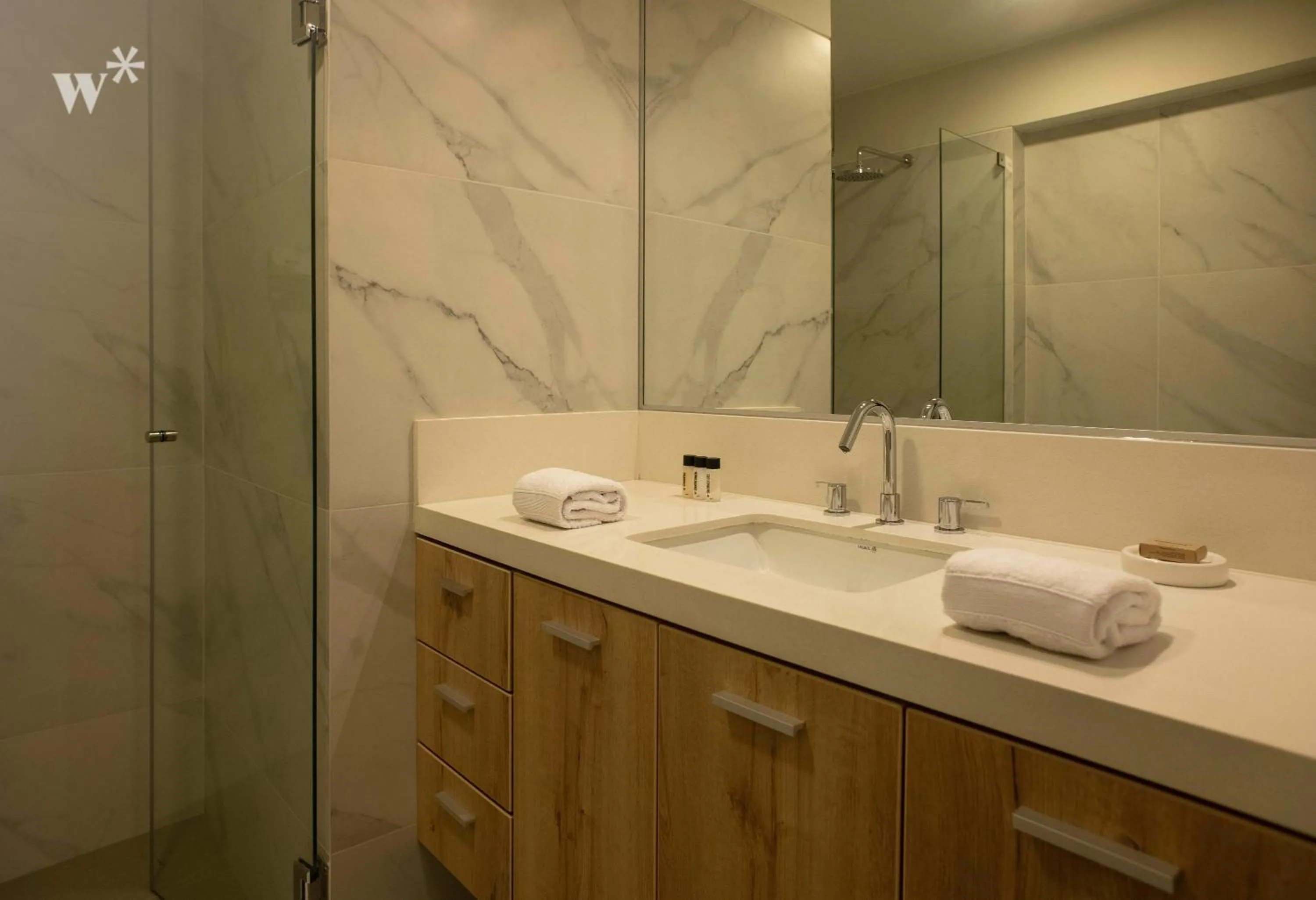 Alcanfores 1262 by Wynwood House