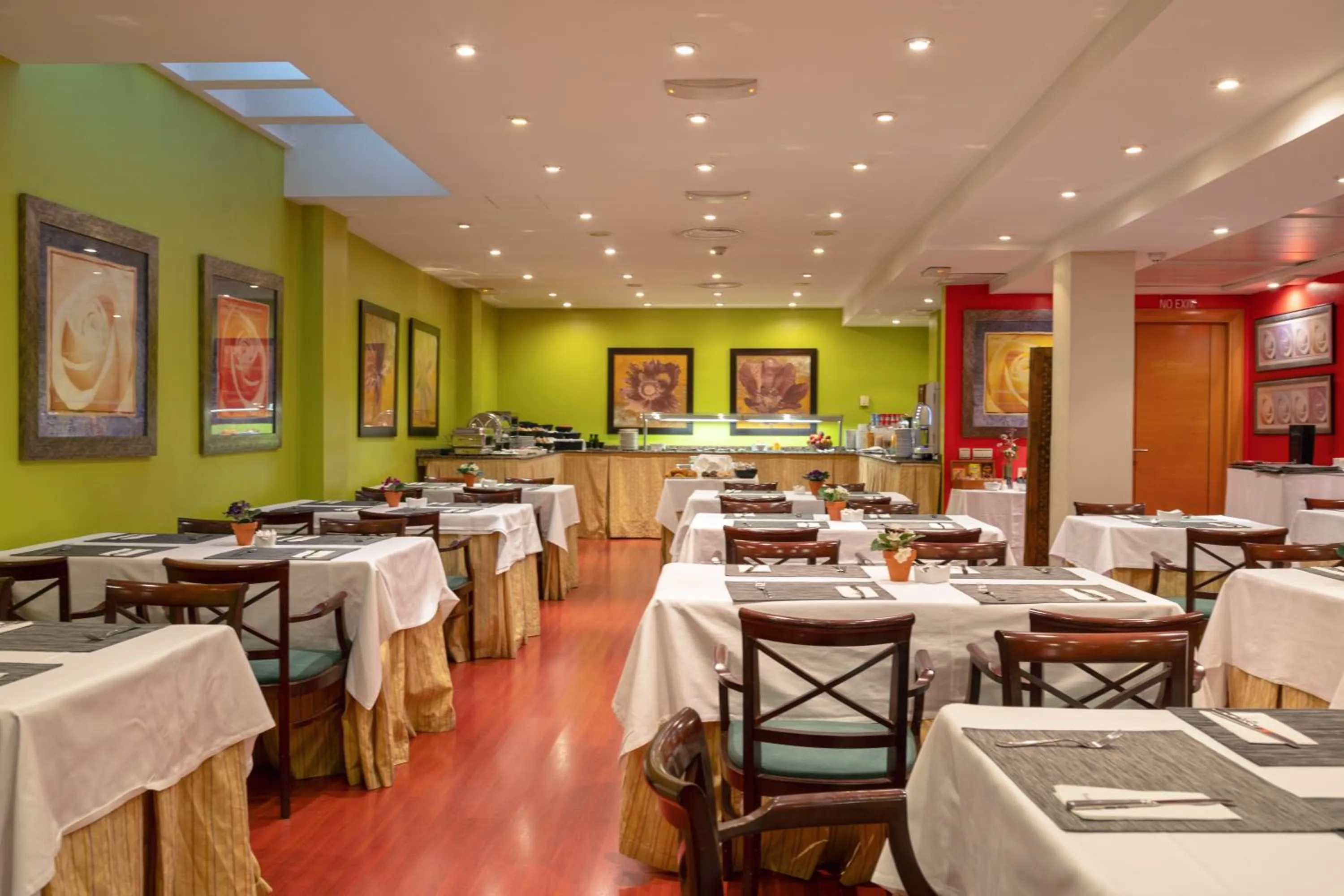 Buffet breakfast in Hotel Soho Boutique Jerez